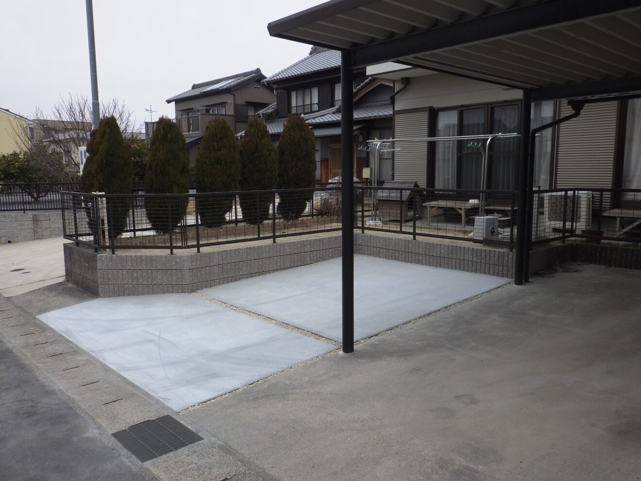 写真：リフォーム後の駐車場02