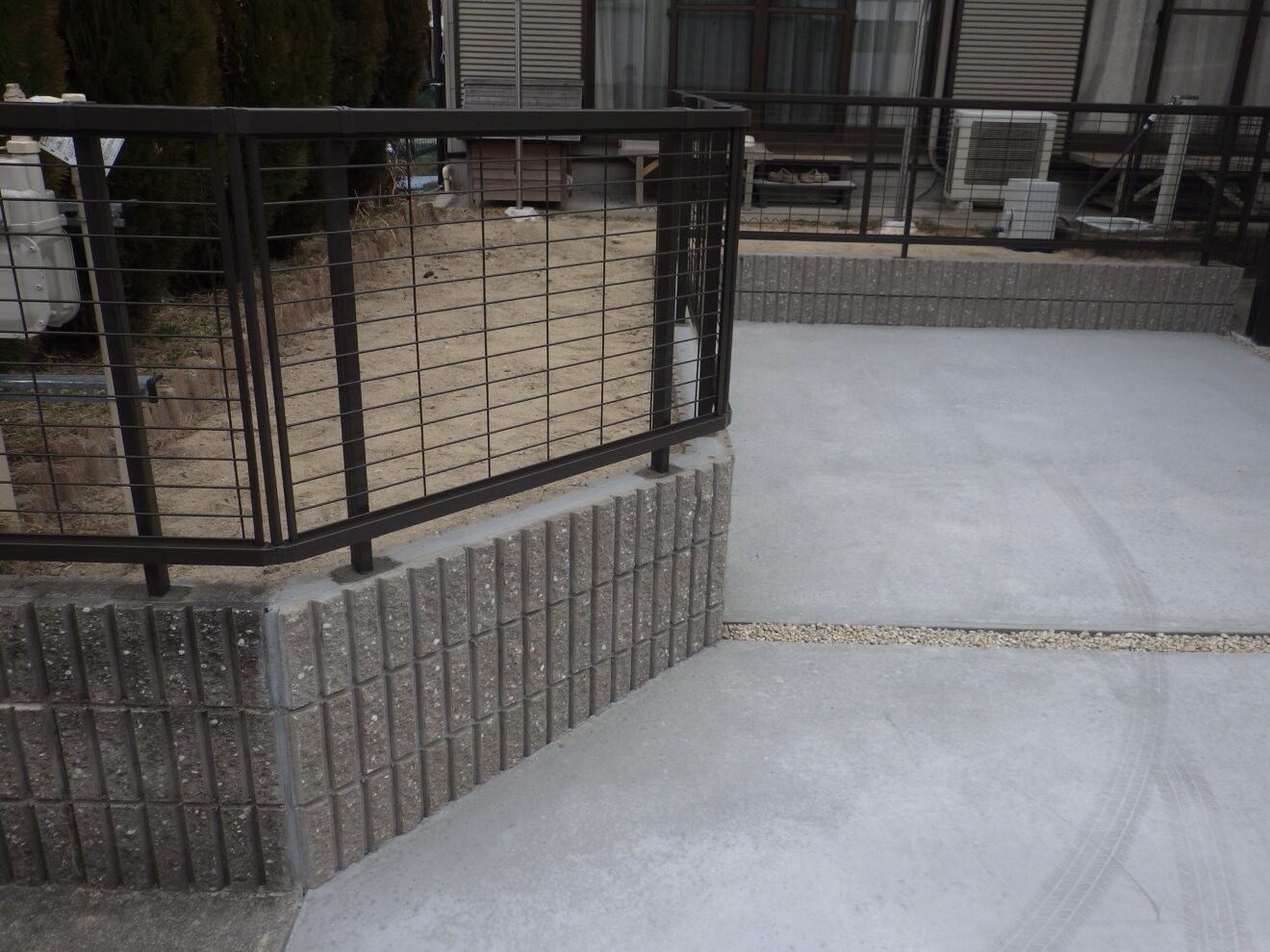 写真：リフォーム後の駐車場01