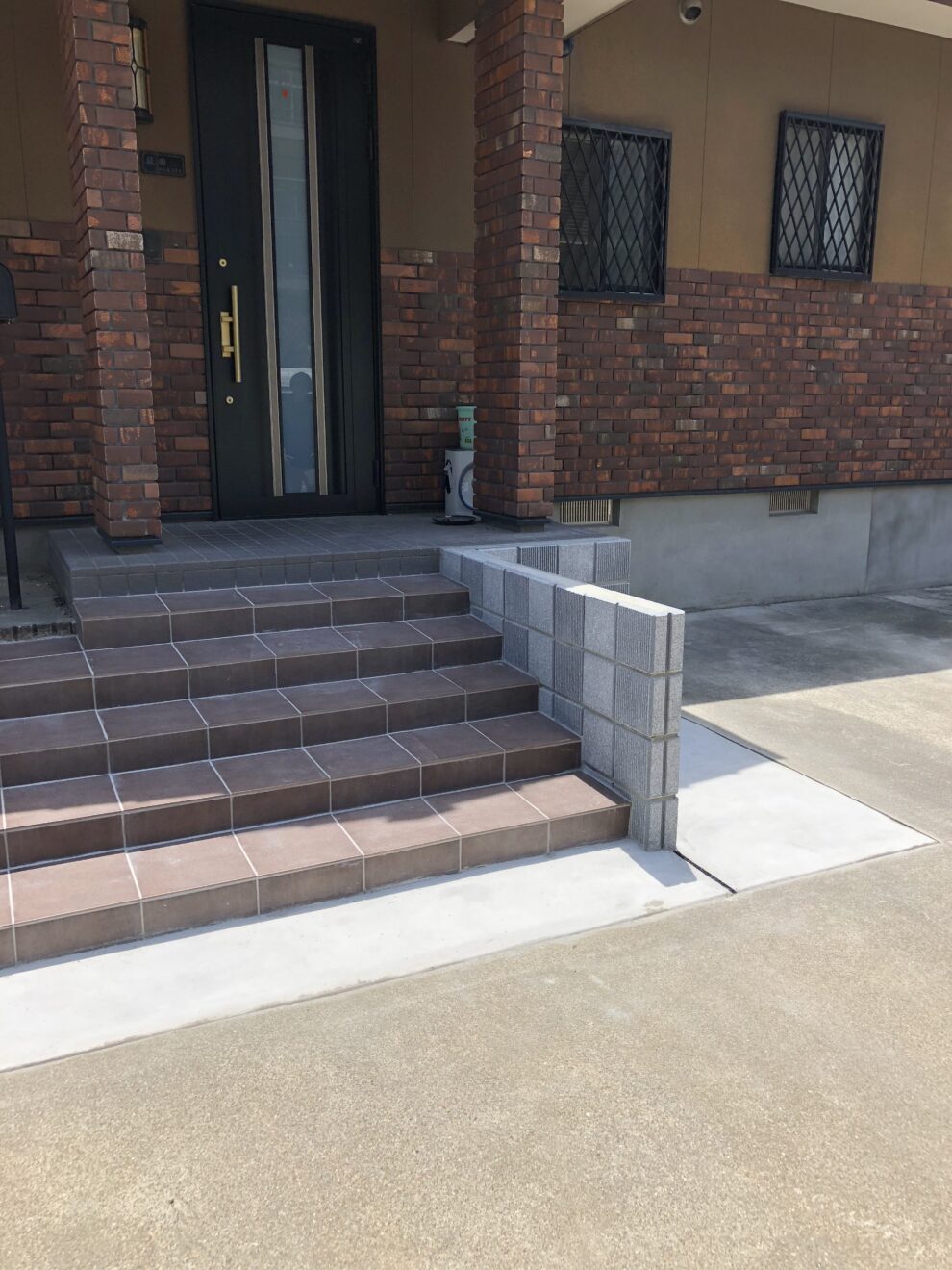 写真：玄関周り02 - 福田造園の施行事例（愛知県豊田市）