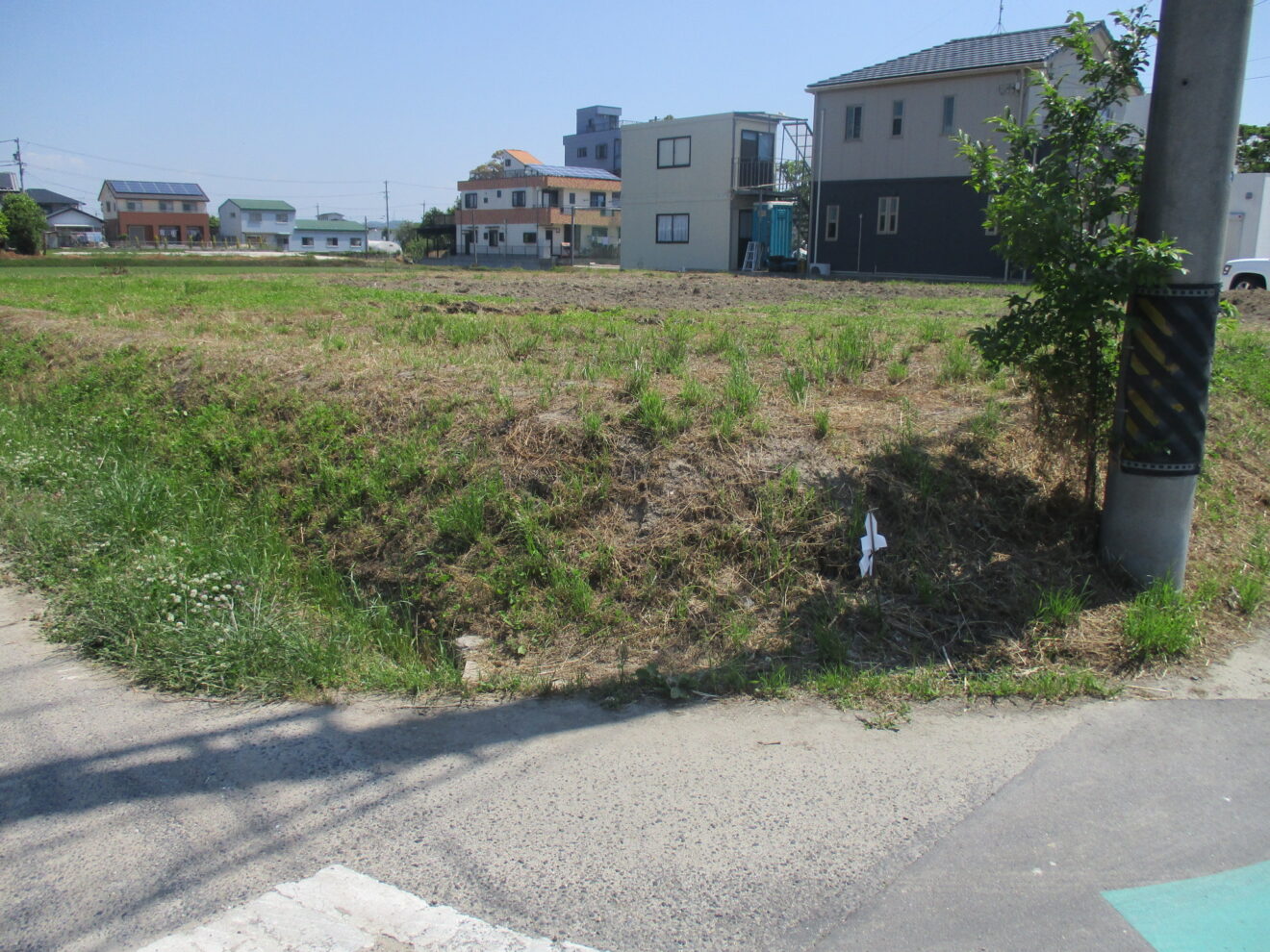 写真：フェンス施行前の住宅周り - 福田造園の施行事例（愛知県豊田市）