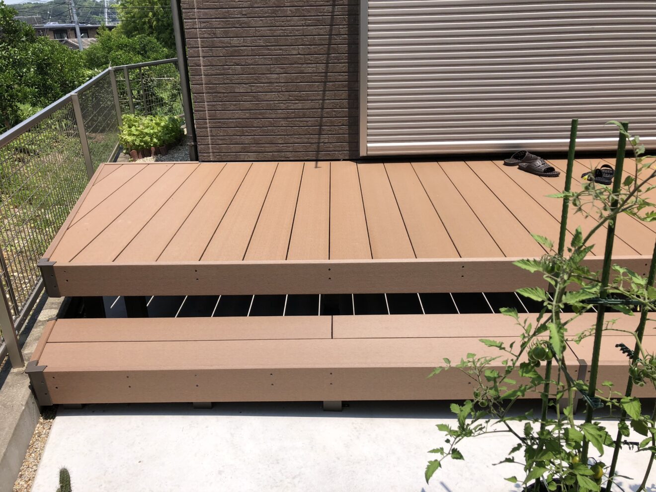 写真：リフォーム後のウッドデッキ02 - 福田造園の施行事例（愛知県豊田市）