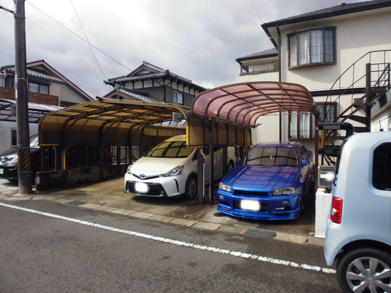 写真：リフォーム前のカーポート