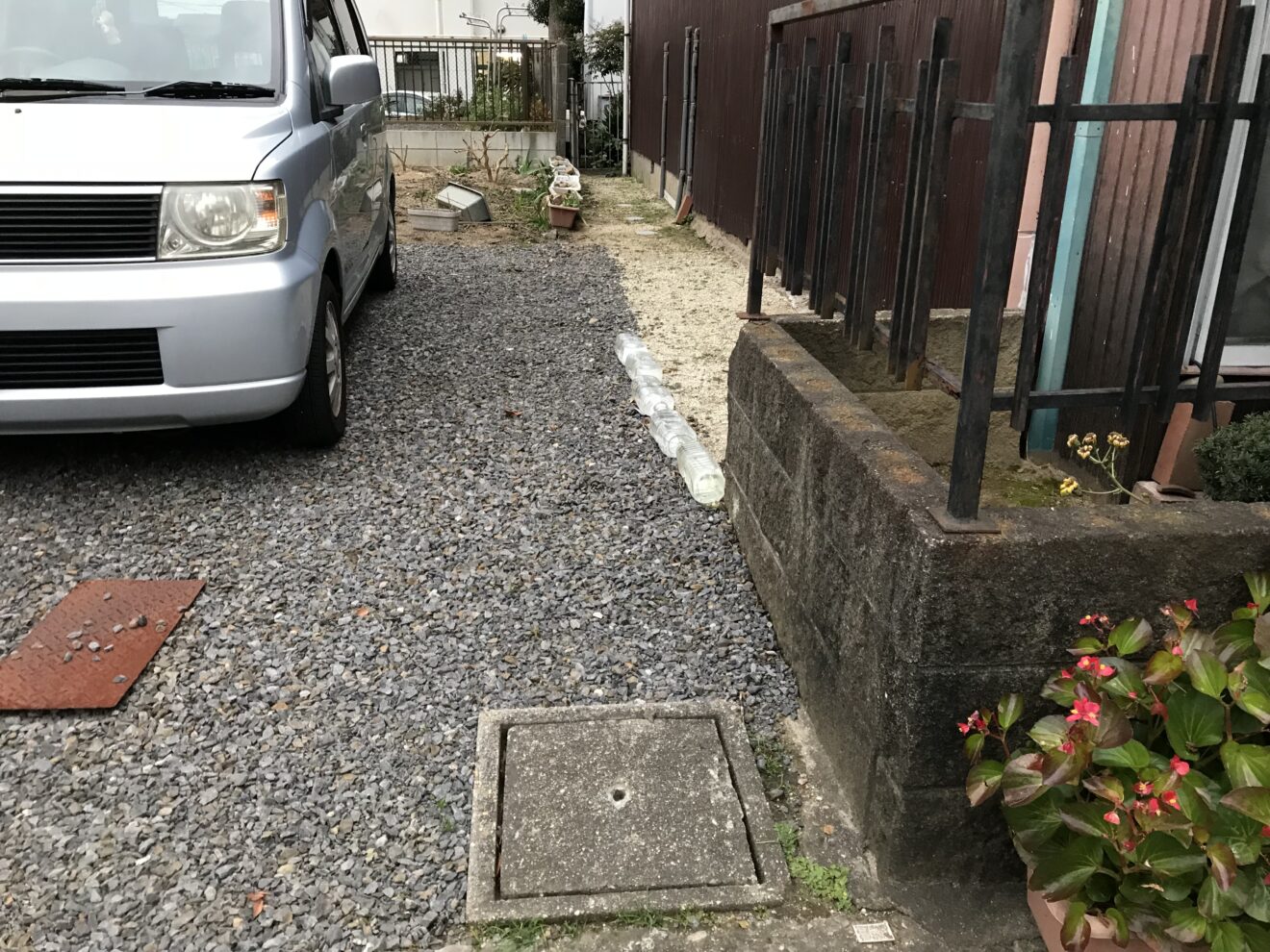 写真：ブロック積み施工前の敷地 - 福田造園の施行事例（愛知県西三河）