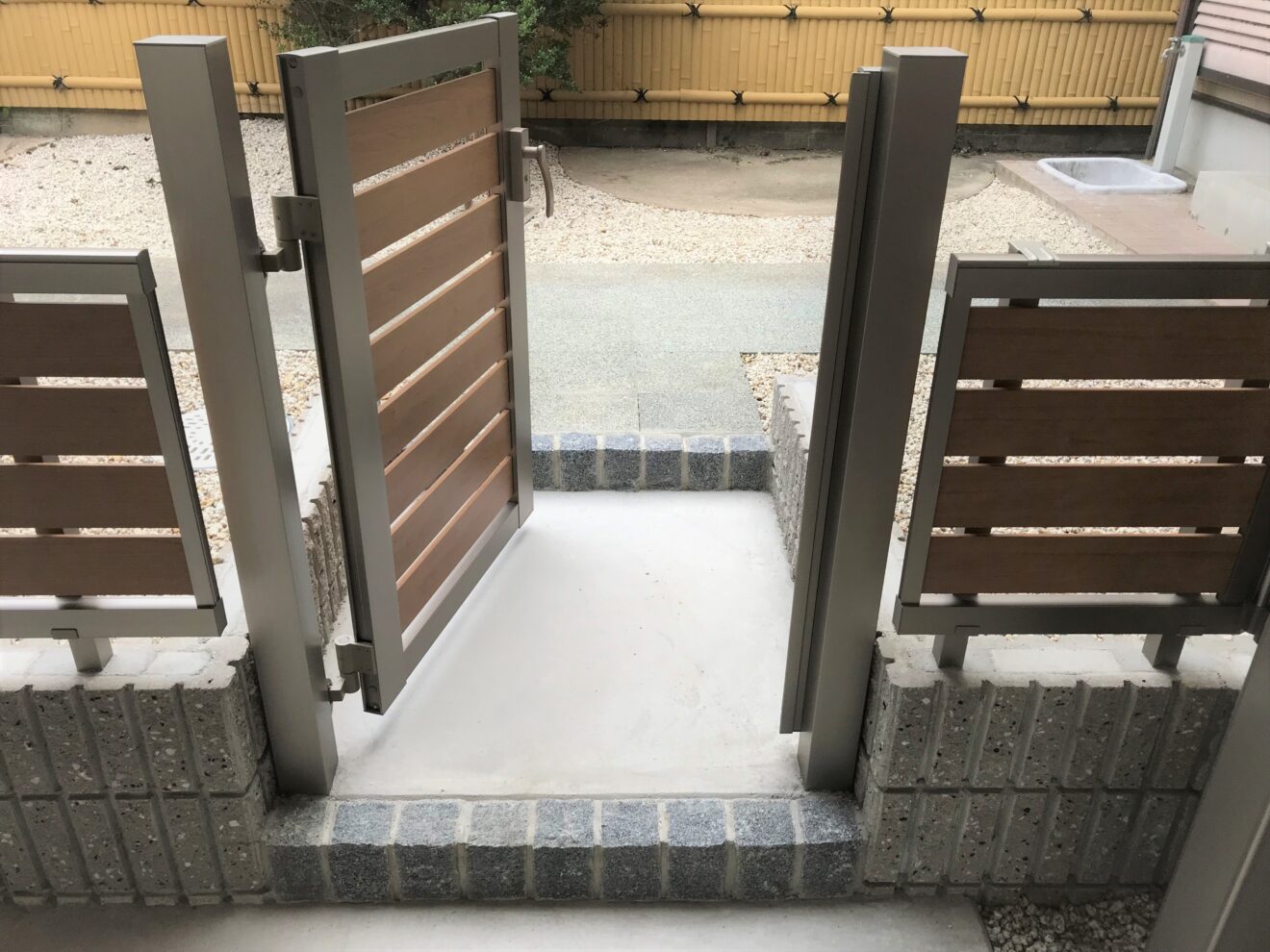 写真：リフォーム後の門扉周り - 福田造園の施行事例（愛知県豊田市）