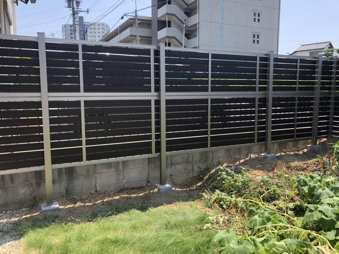 写真：フェンス施工後02