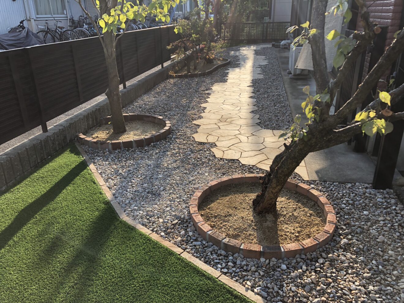 写真：リフォーム後の庭01