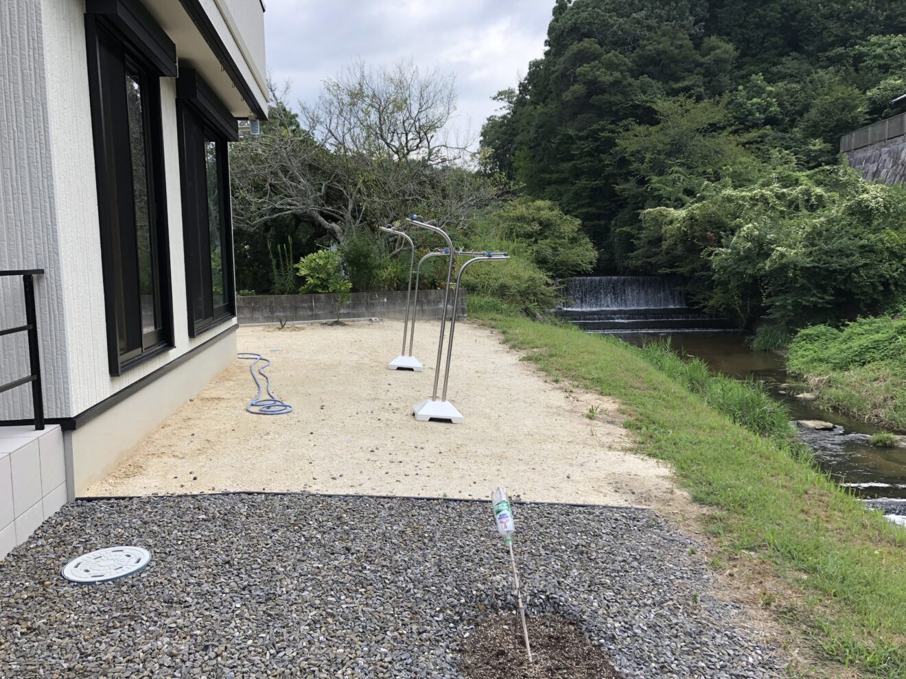 写真：フェンス施工前の庭02 - 福田造園の施行事例（愛知県岡崎市）