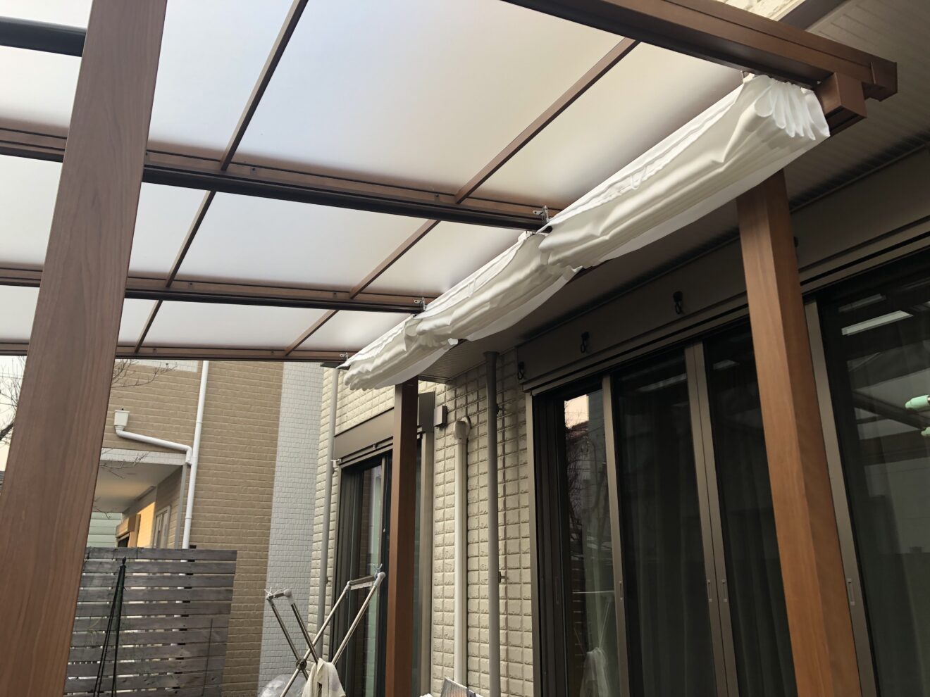 写真：テラス屋根施工後02