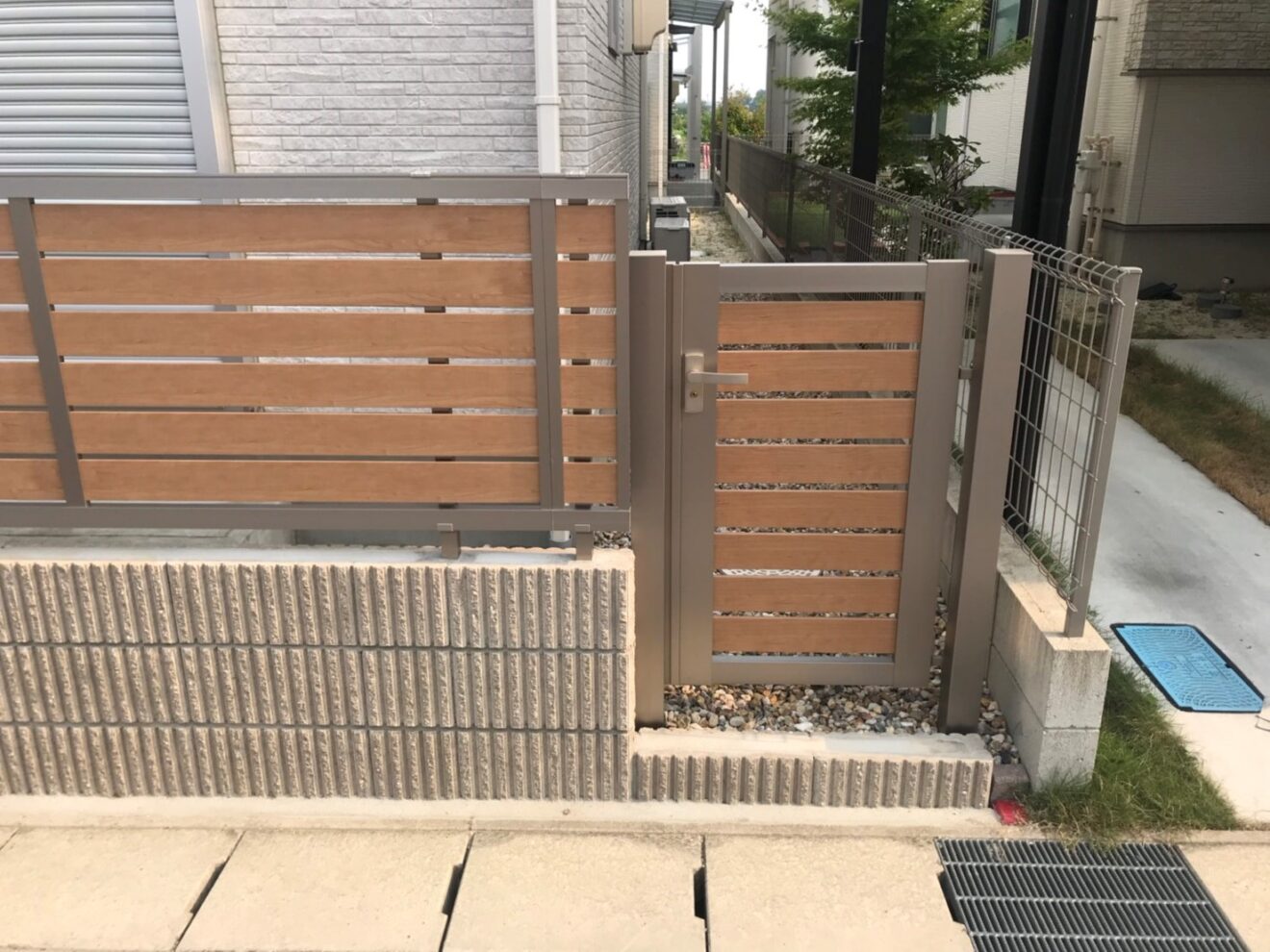 写真：片開きの門扉 - 福田造園の施行事例（愛知県豊田市）