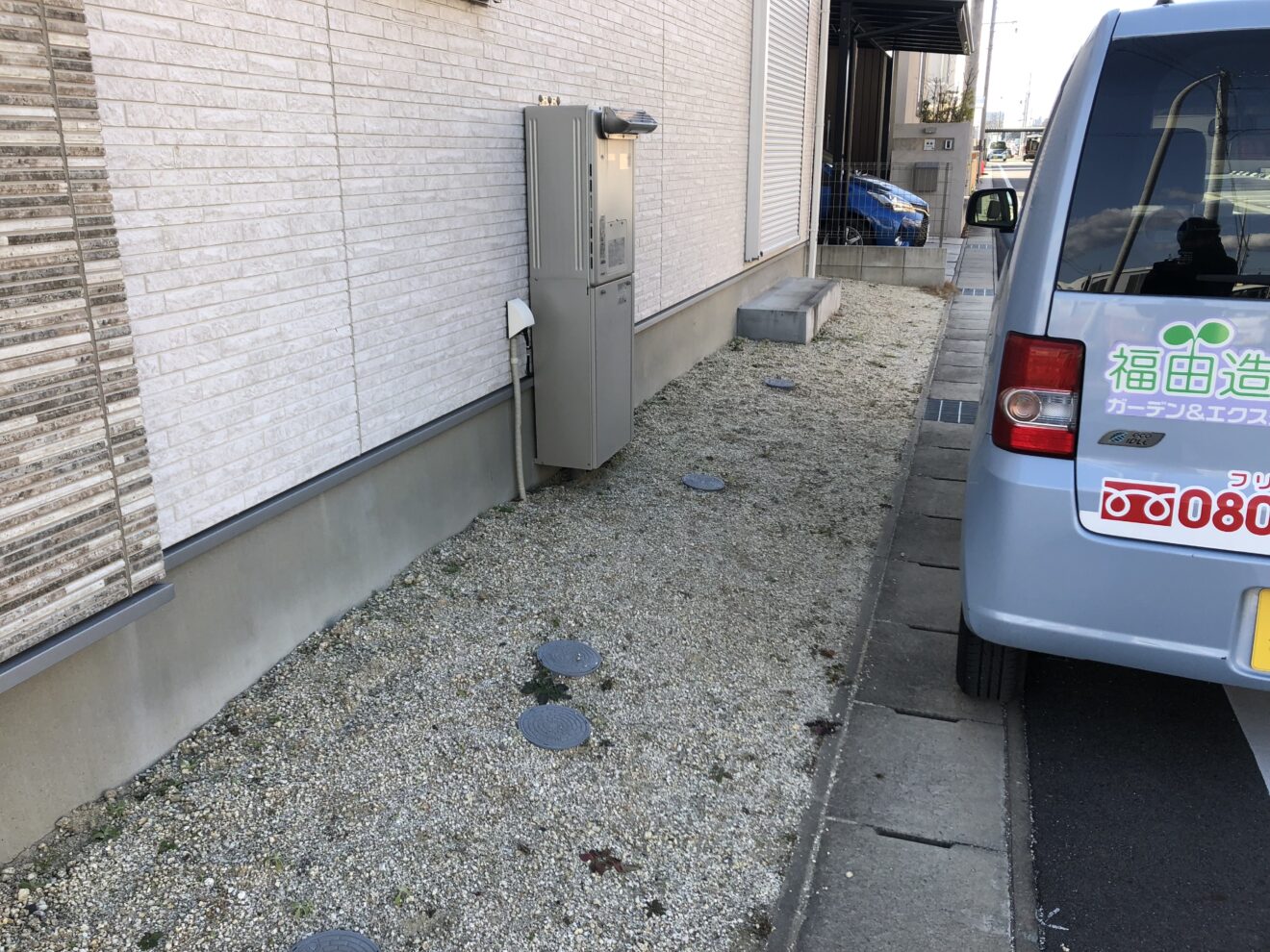 写真：フェンス施工前の住宅周り - 福田造園の施行事例（愛知県豊田市）