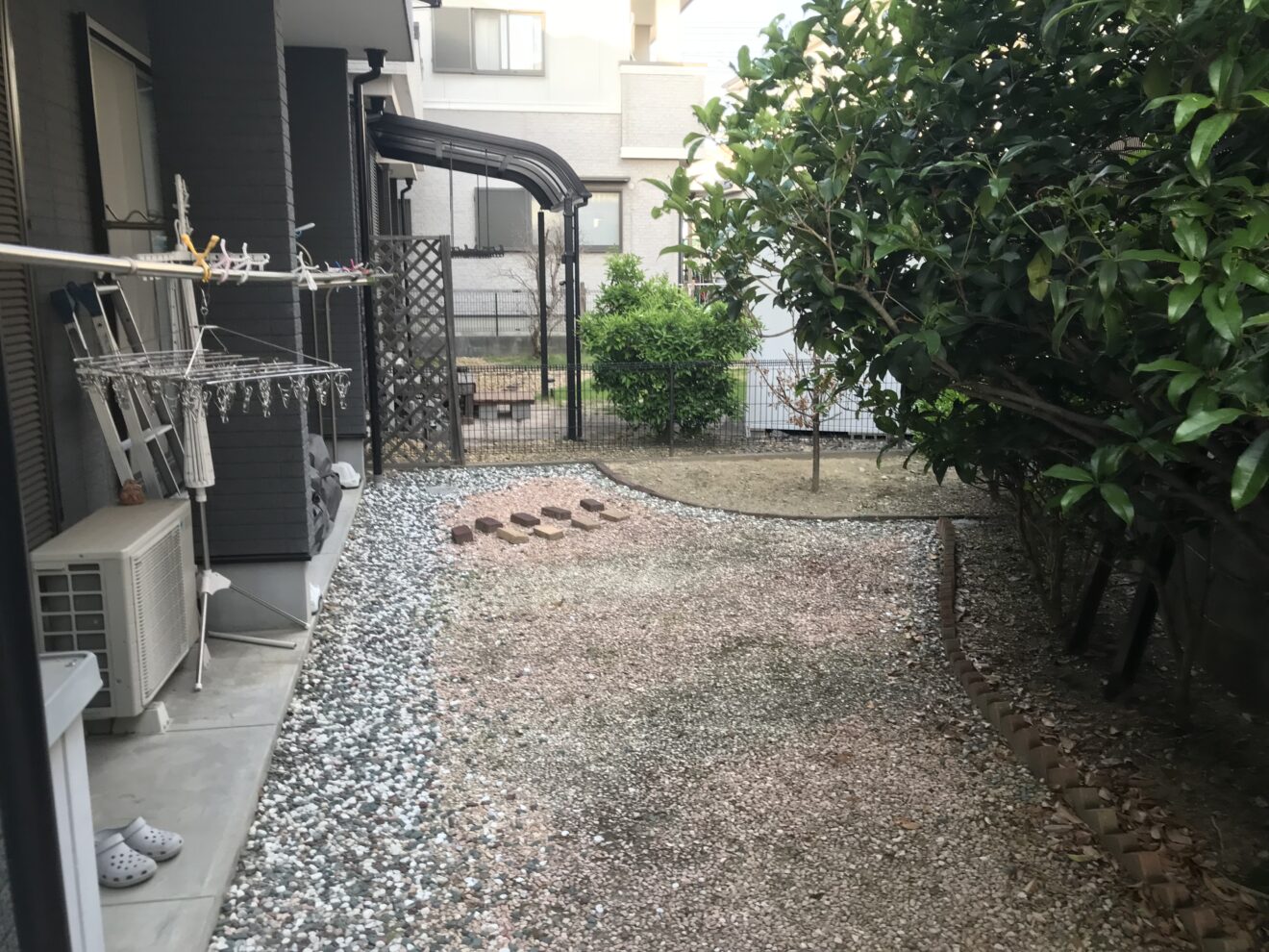 写真：リフォーム前の庭02