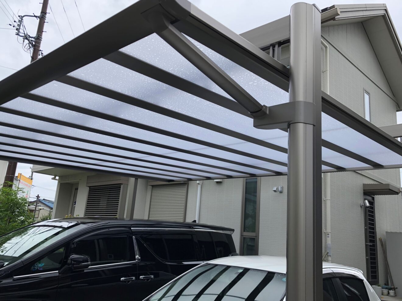 写真：カーポートの屋根 - 福田造園の施行事例（愛知県豊田市）