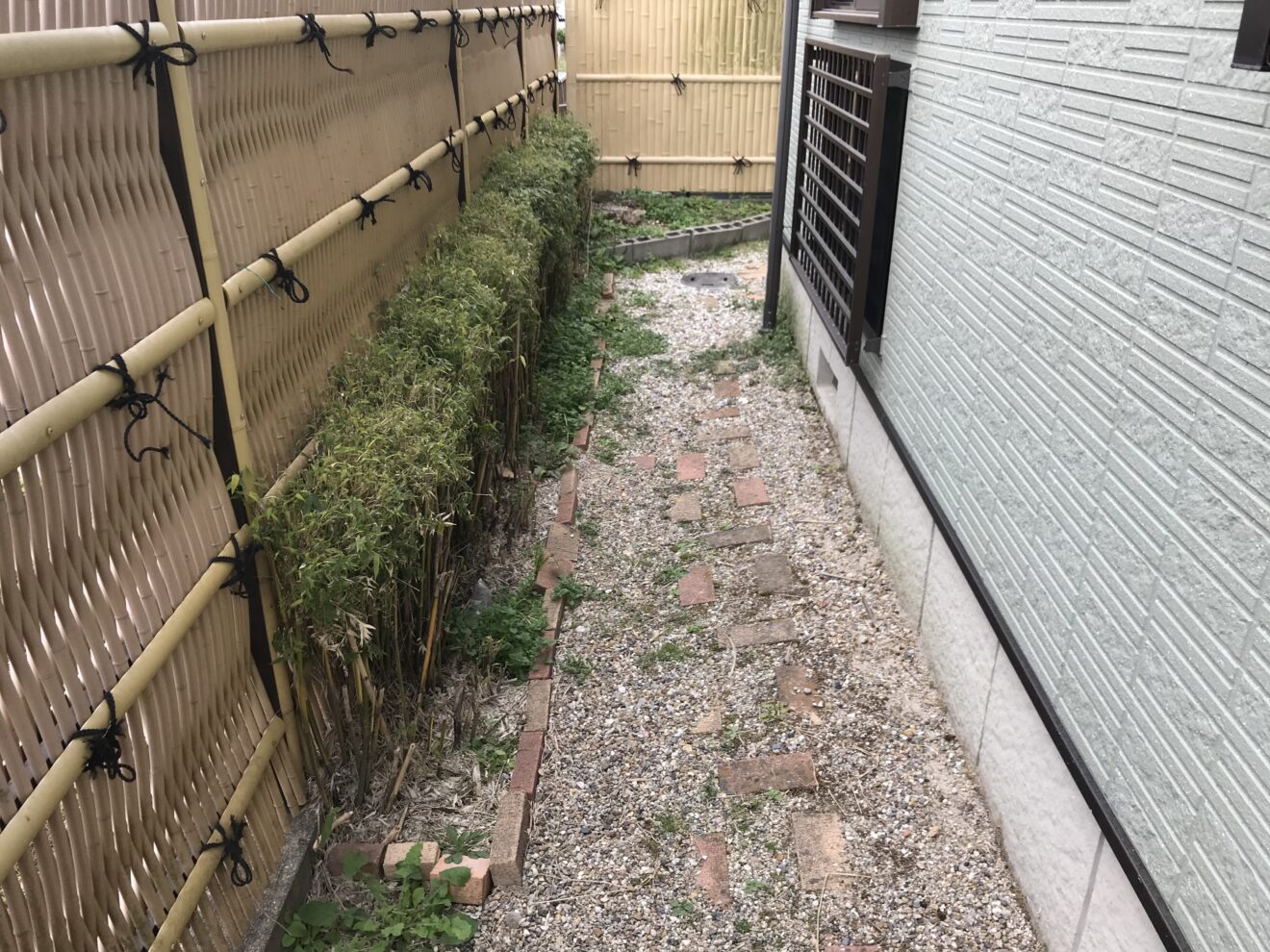 写真：天然芝が敷かれる前の庭02 - 福田造園の施行事例（愛知県岡崎市）