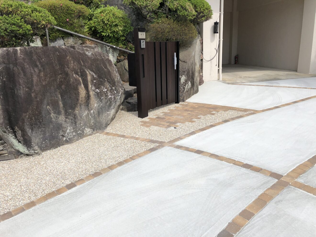 写真：リフォーム後の駐車場01