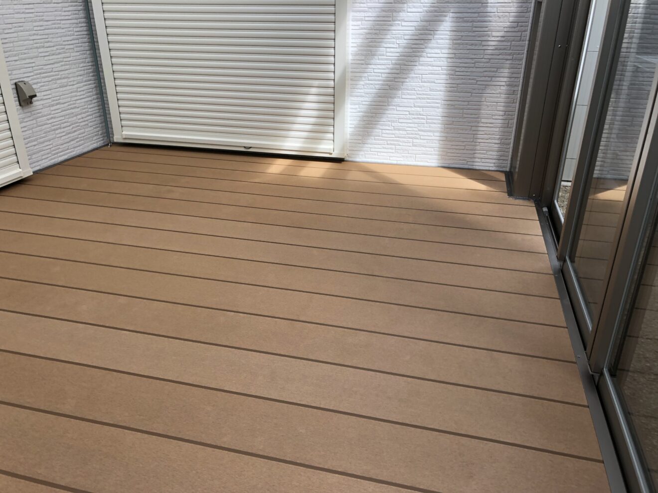 写真：サンルームの床 - 福田造園の施行事例（愛知県豊田市）