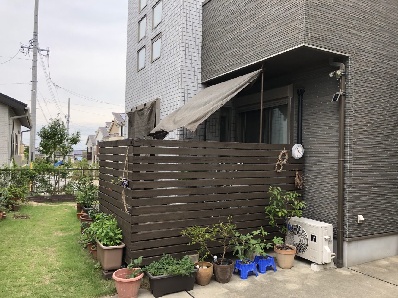 写真：テラス屋根施工前の庭01 - 福田造園の施行事例（愛知県岡崎市）