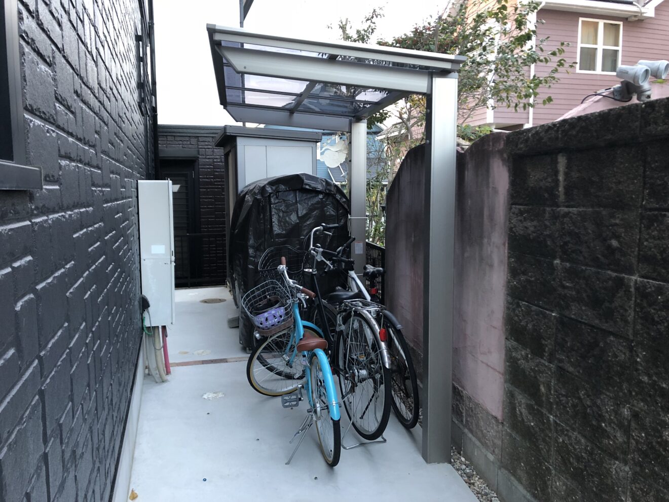 写真：リフォーム後の駐輪場 - 福田造園の施行事例（愛知県みよし市）