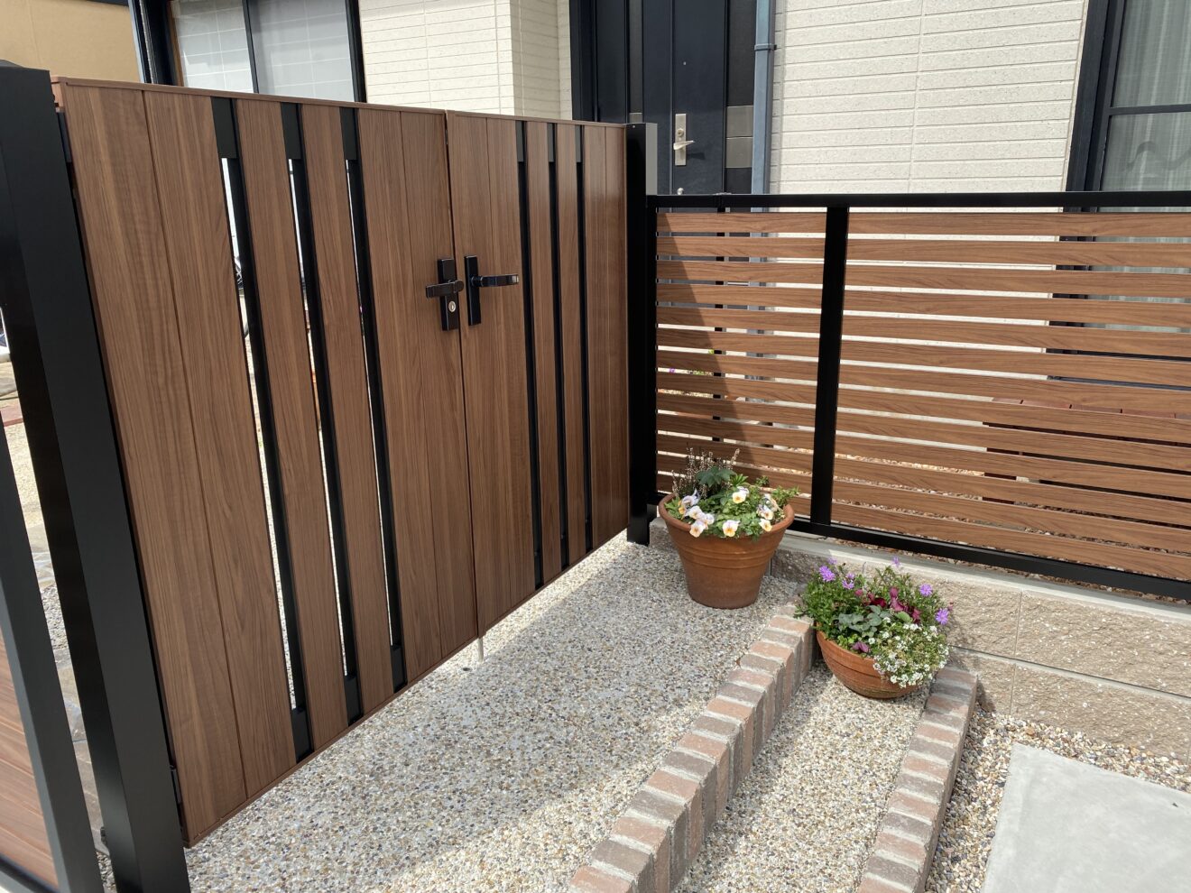 写真：リフォーム後の門扉周り - 福田造園の施行事例（愛知県豊田市）