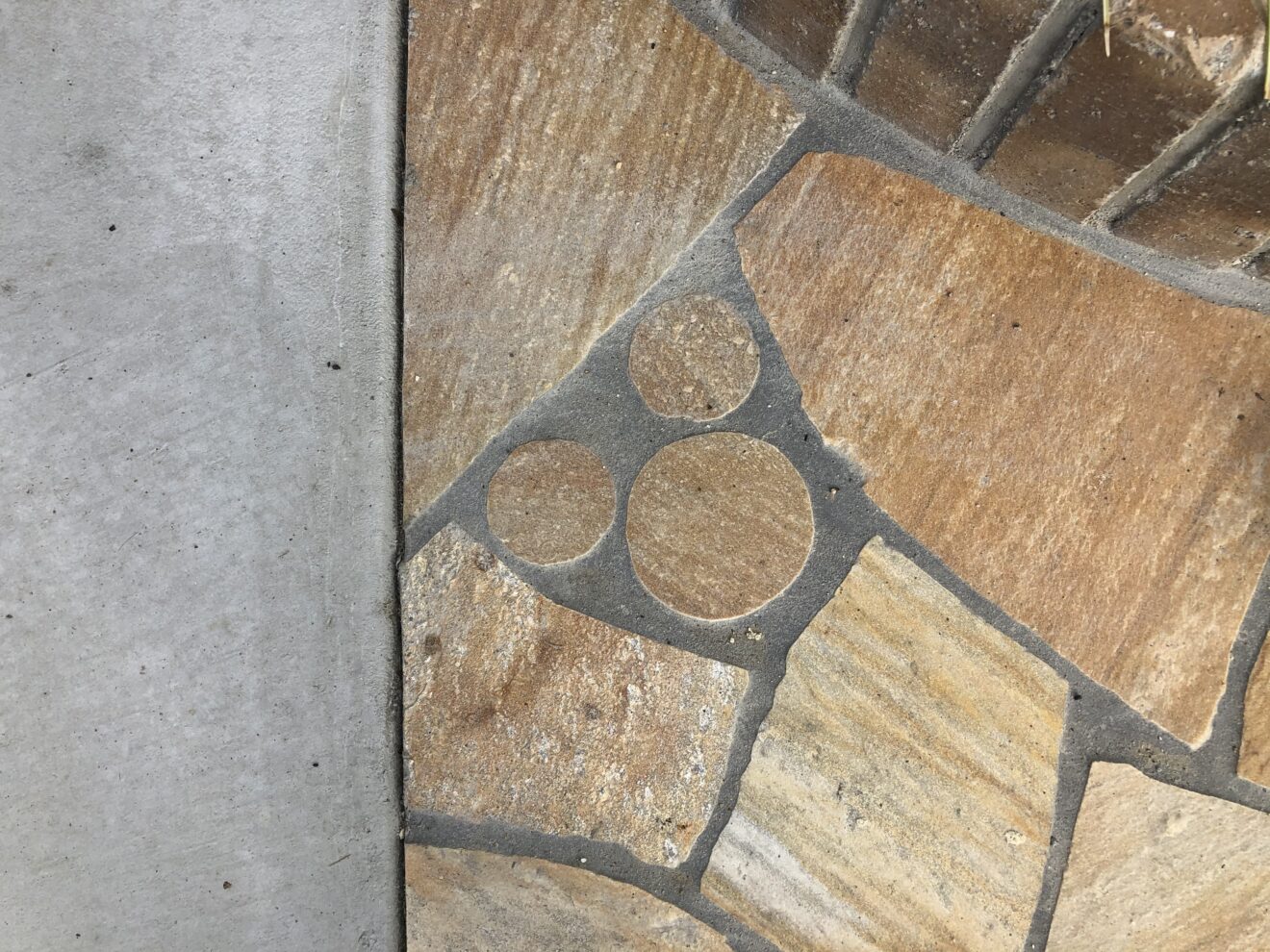 写真：石・タイル張り