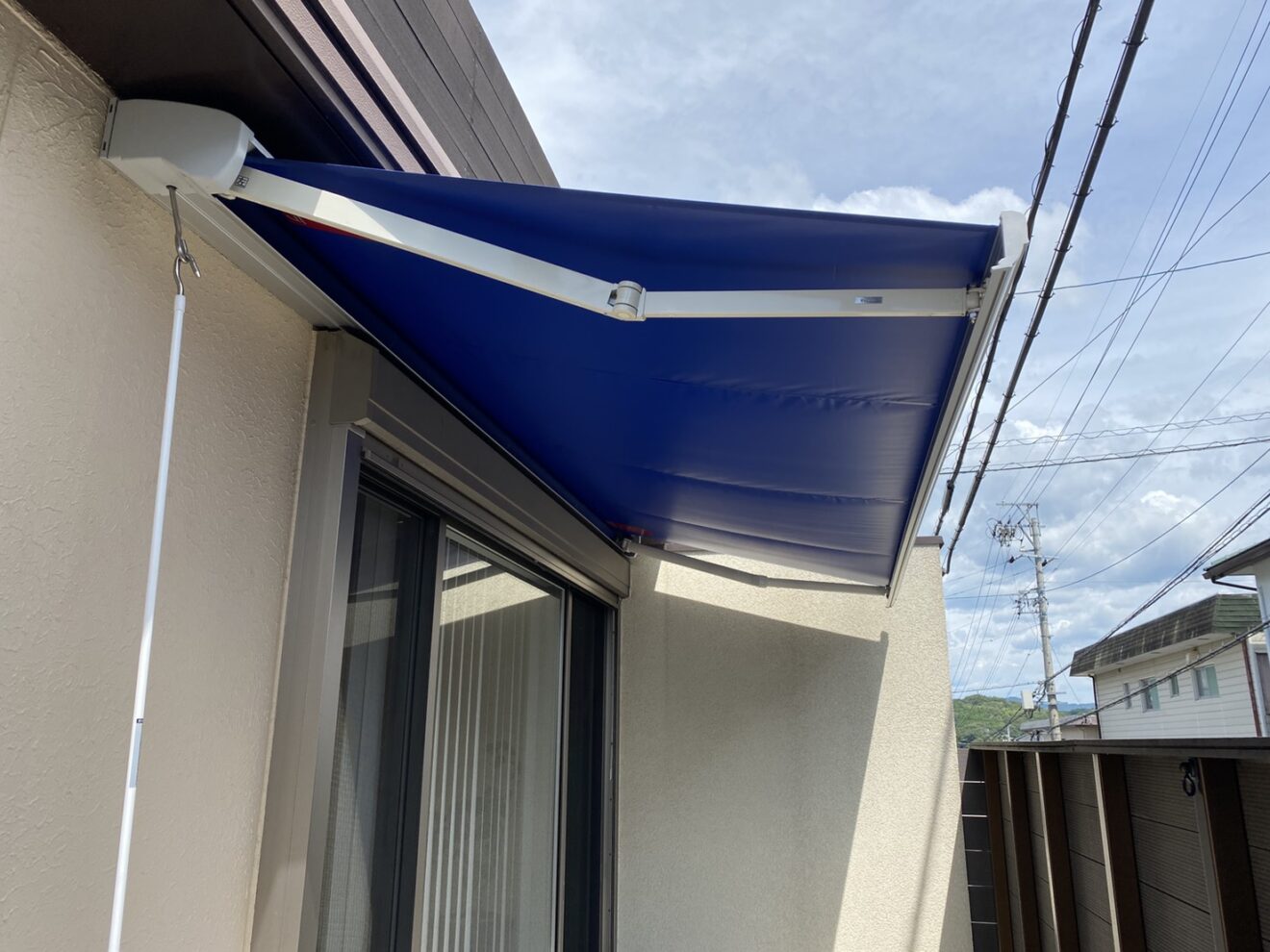 写真：タイルデッキとオーニング施行後の庭01 - 福田造園の施工事例（愛知県豊田市）