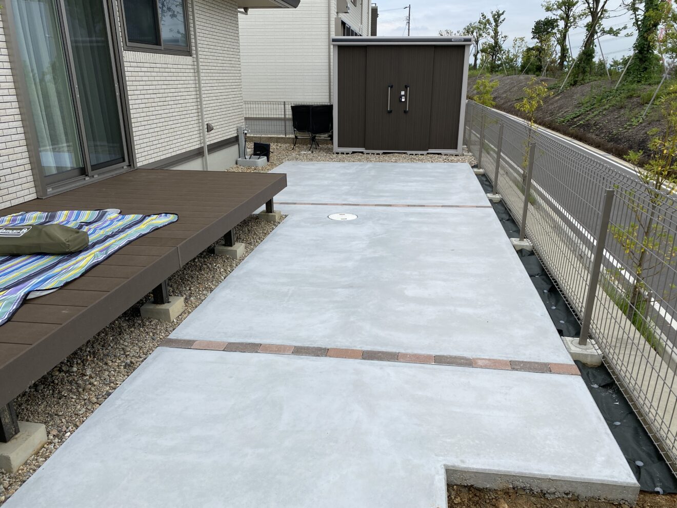 写真：土間コンクリート施工後の庭01 - 福田造園の施工事例（愛知県みよし市）