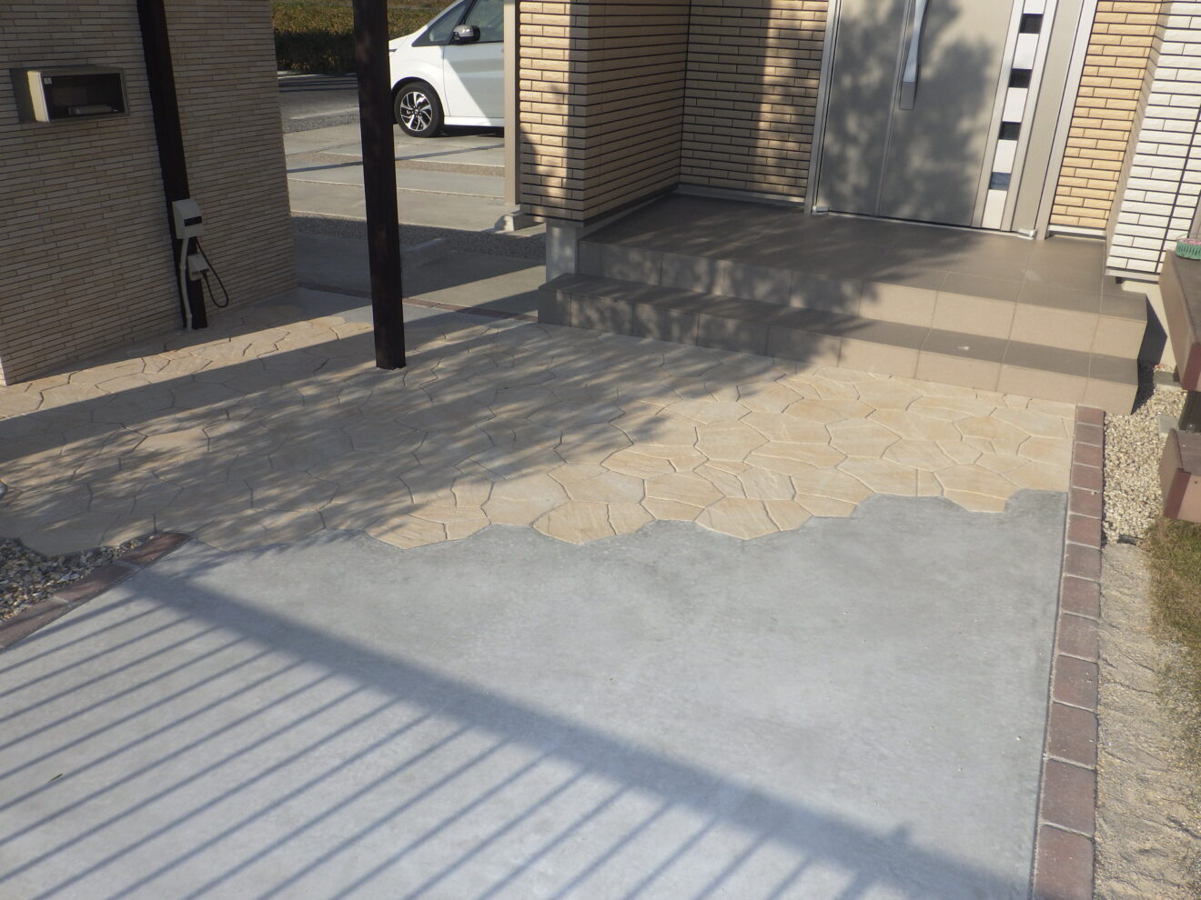 写真：リフォーム後のアプローチ02 - 福田造園の施工事例（愛知県豊田市）