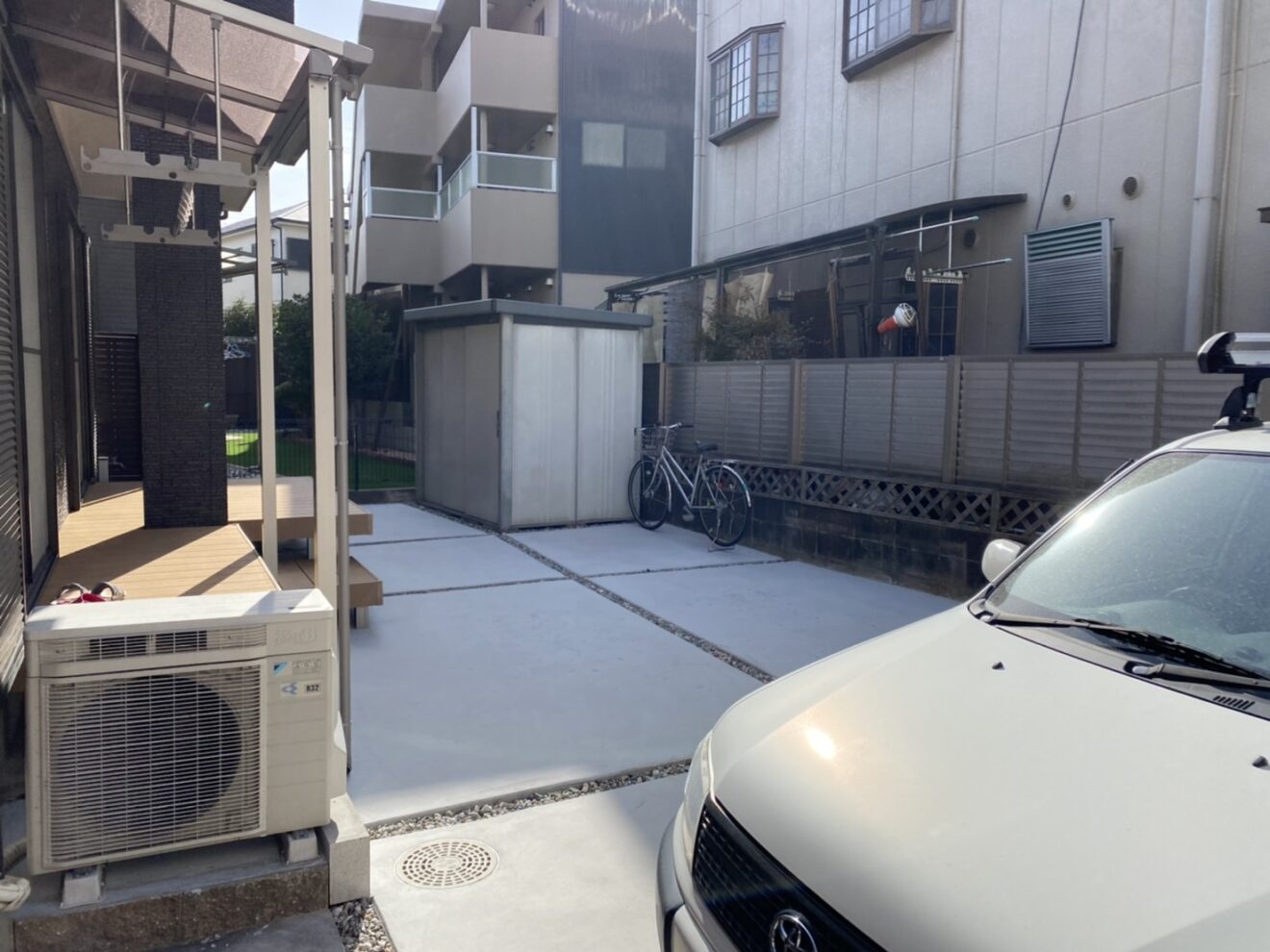 写真：リフォーム後の駐車場02 - 福田造園の施工事例（愛知県岡崎市）