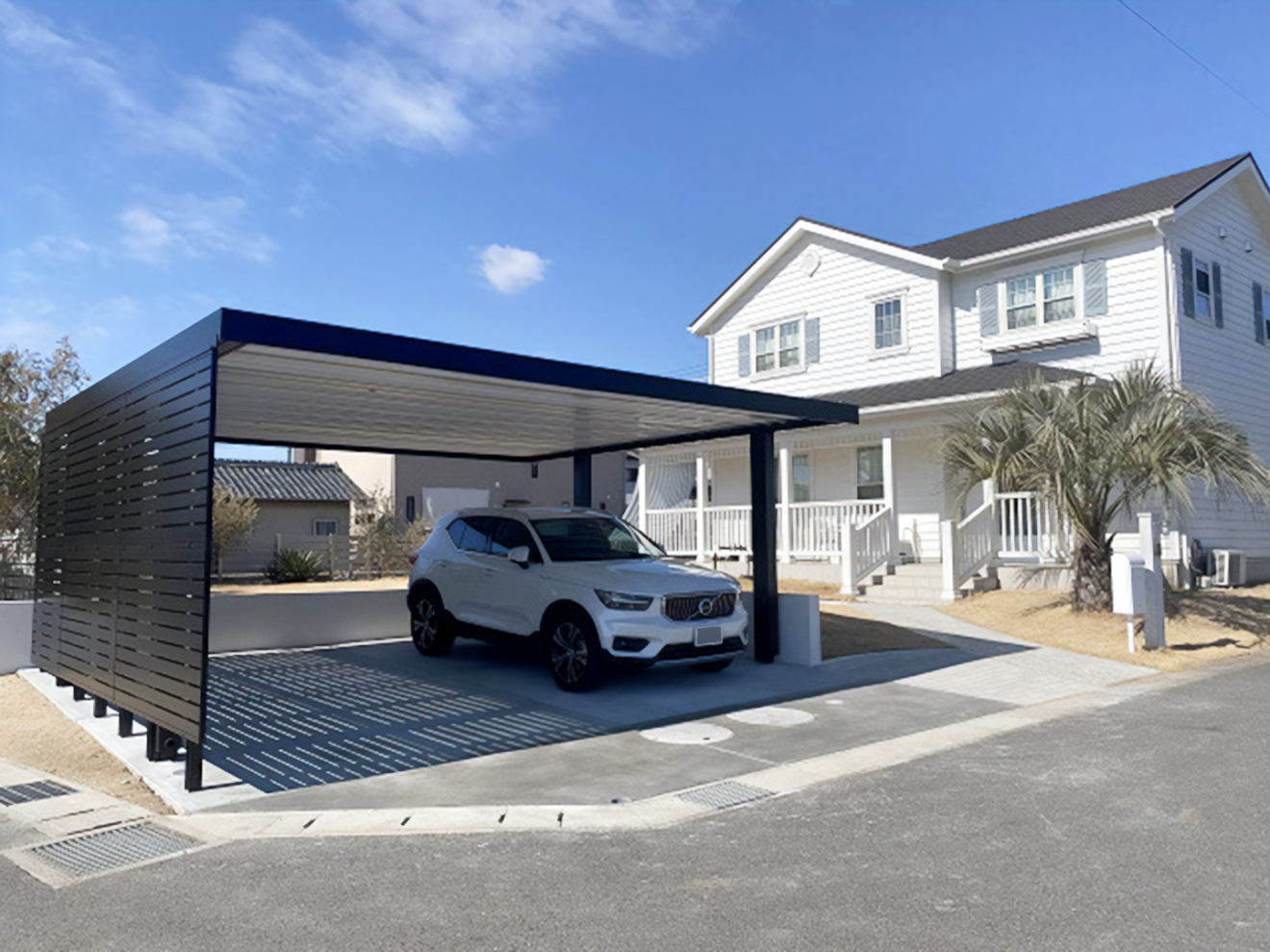 写真：カーポート施行後の駐車場 - 福田造園の施工事例（愛知県豊田市）