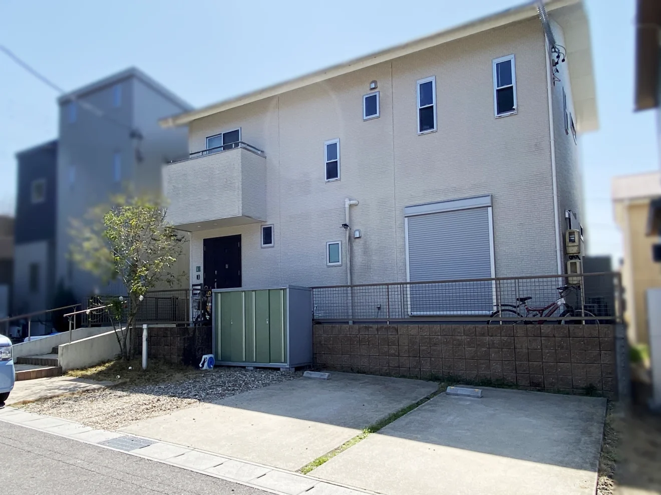 写真：カーポート施工前の駐車場 - 福田造園の施工事例（愛知県岡崎市）