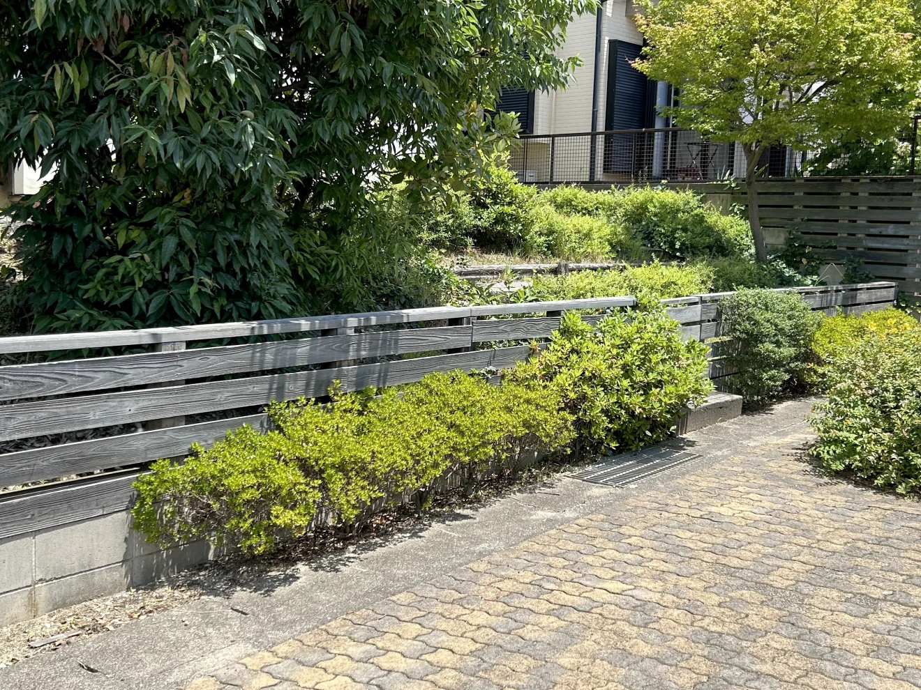 写真：リフォーム前のフェンス