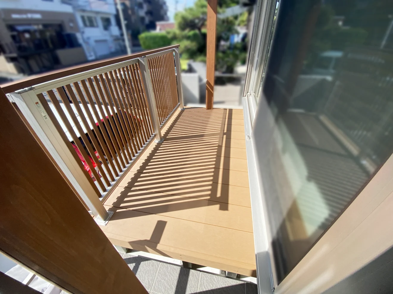 写真：ウッドデッキ