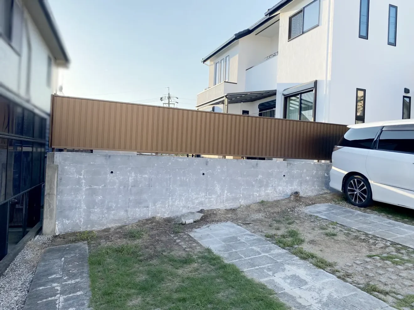 写真：リフォーム後の駐車場 - 福田造園の施工事例（愛知県日進市）