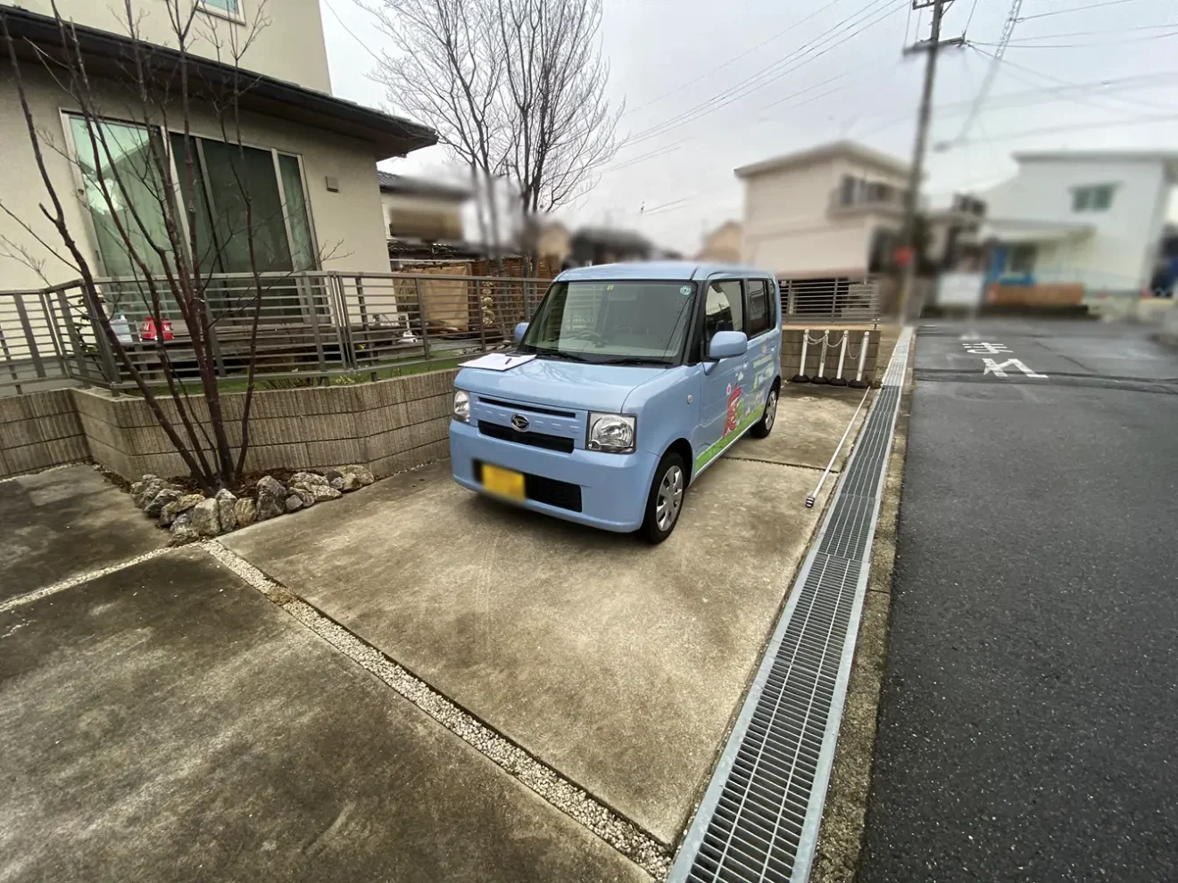 写真：カーポート施工前の駐車場 - 福田造園の施工事例（愛知県岡崎市）