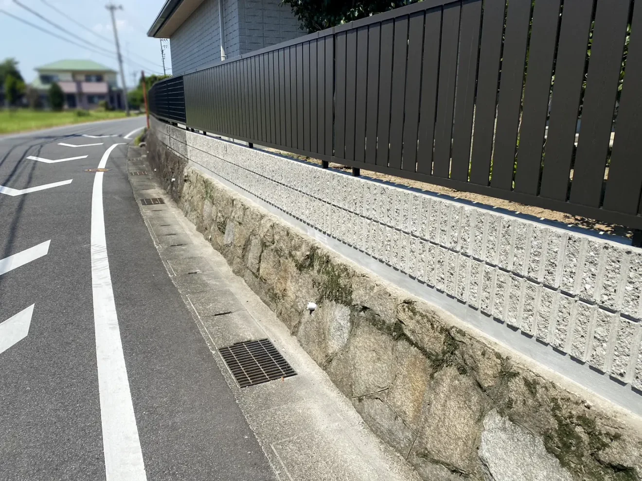 写真：リフォーム後のフェンス