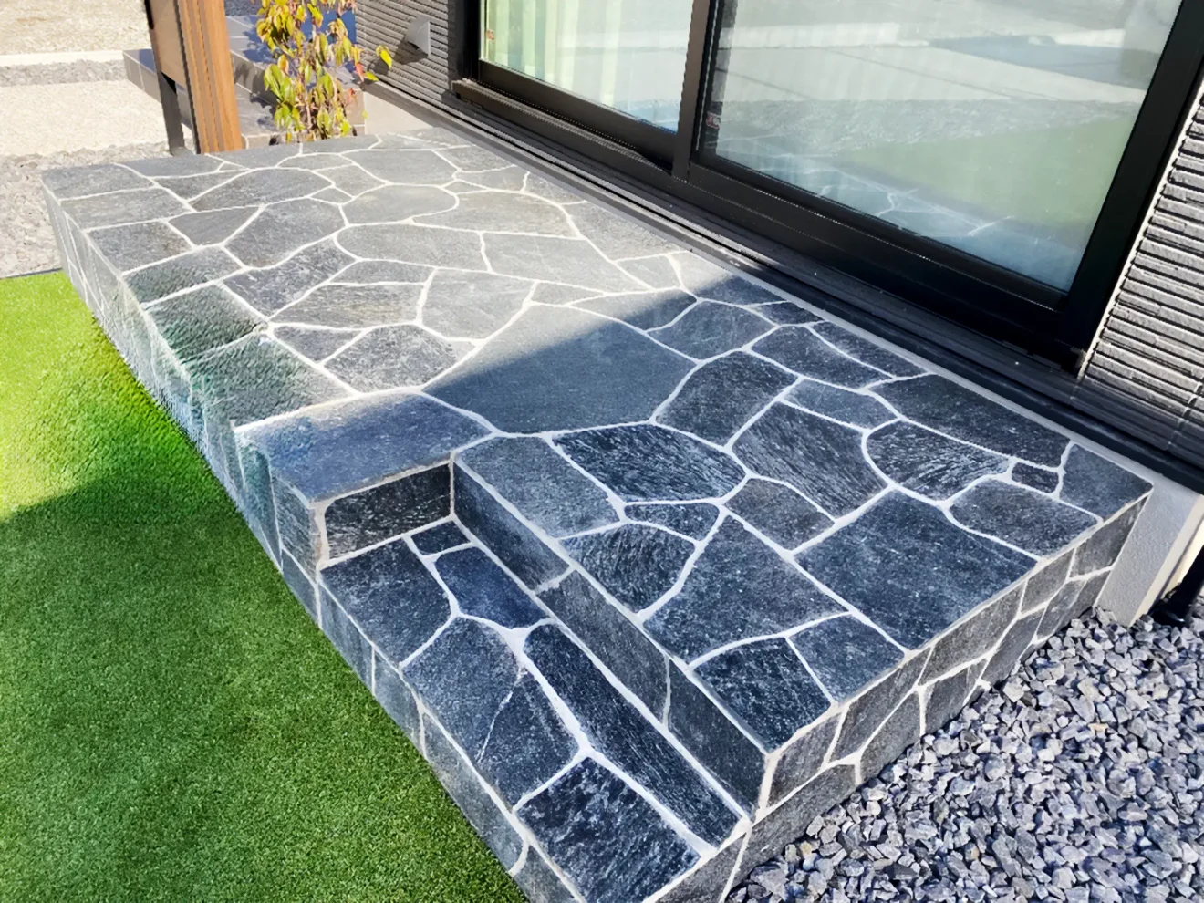 写真：タイルデッキ