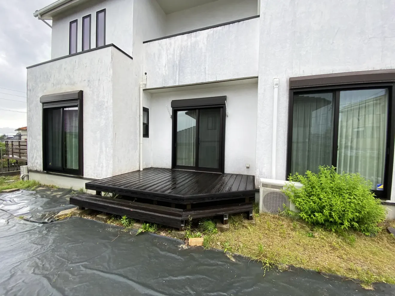 写真：リフォーム前のウッドデッキ - 福田造園の施工事例（愛知県日進市）