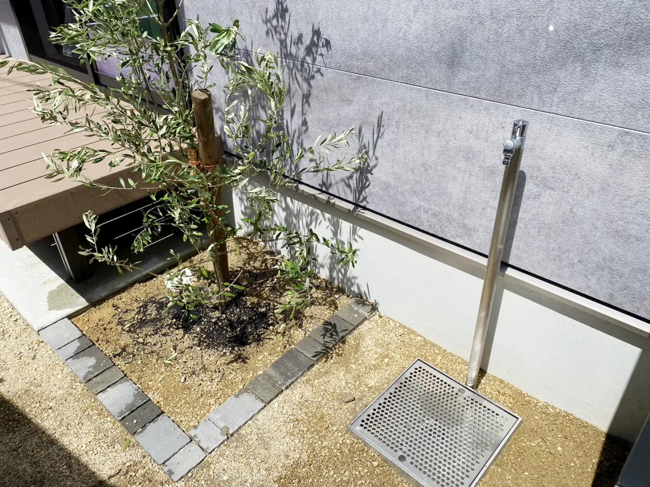 写真：植栽と立水栓 - 福田造園の施工事例（愛知県岡崎市）