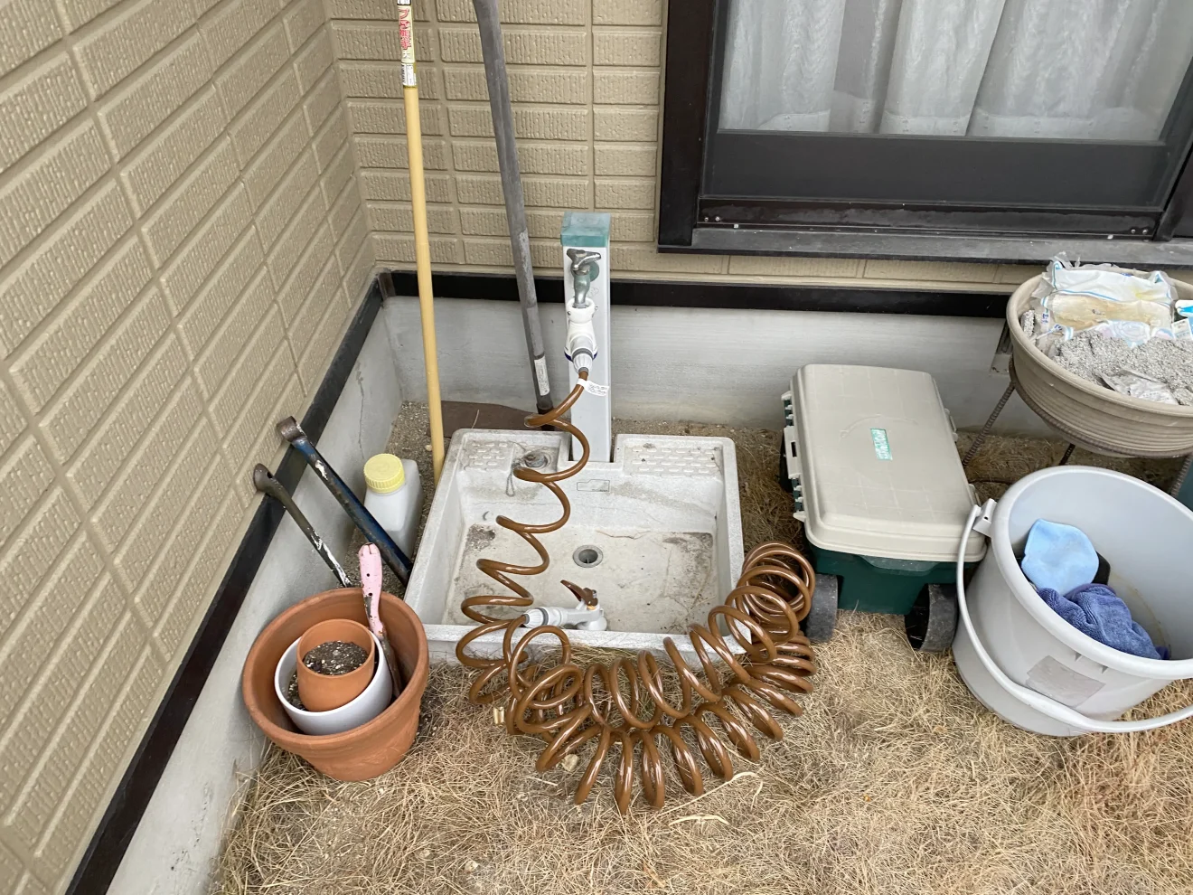 写真：リフォーム前の水回り - 福田造園の施工事例（愛知県豊田市）