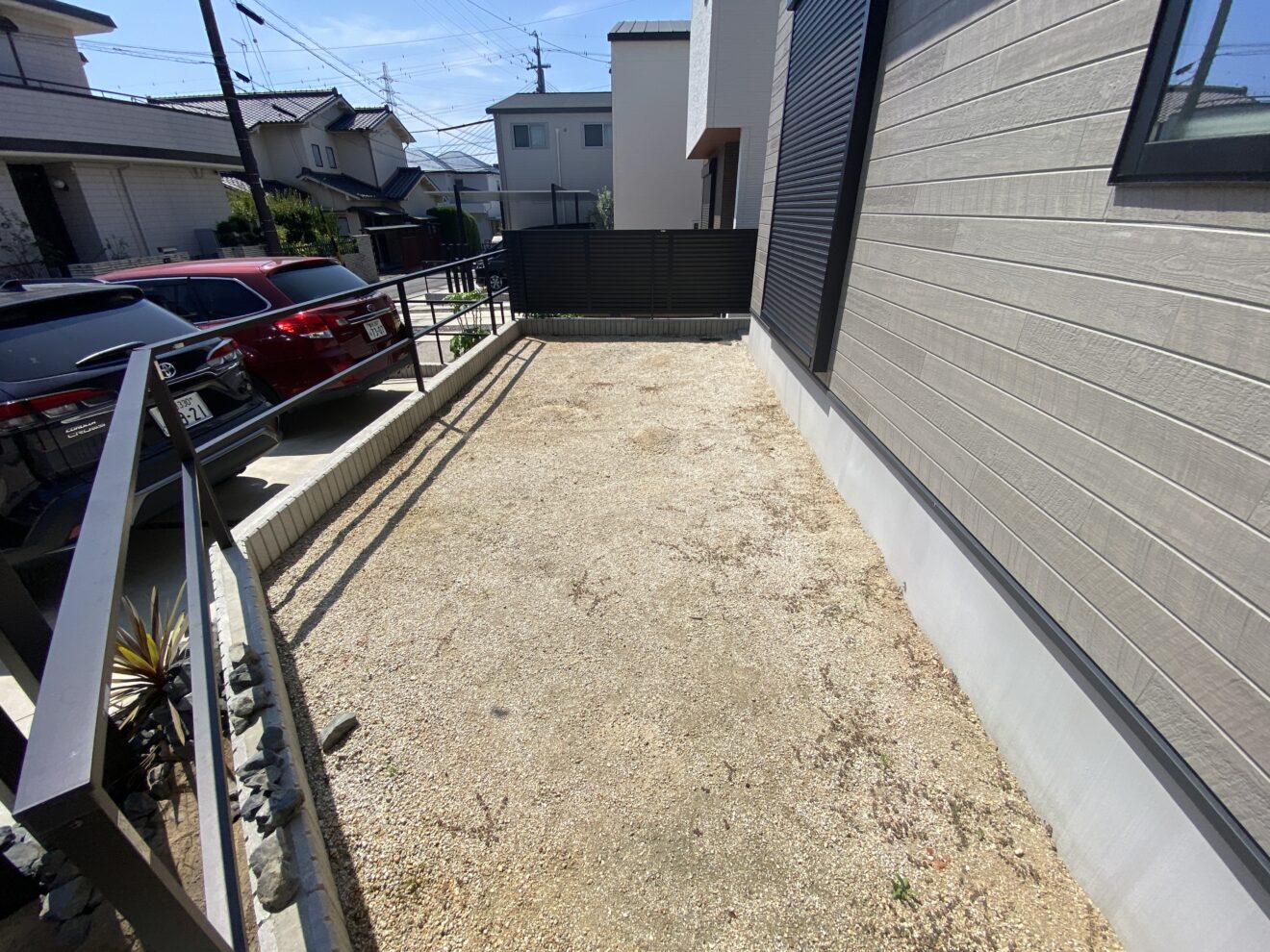 写真：人工芝施工前の庭 - 福田造園の施工事例（愛知県豊田市）