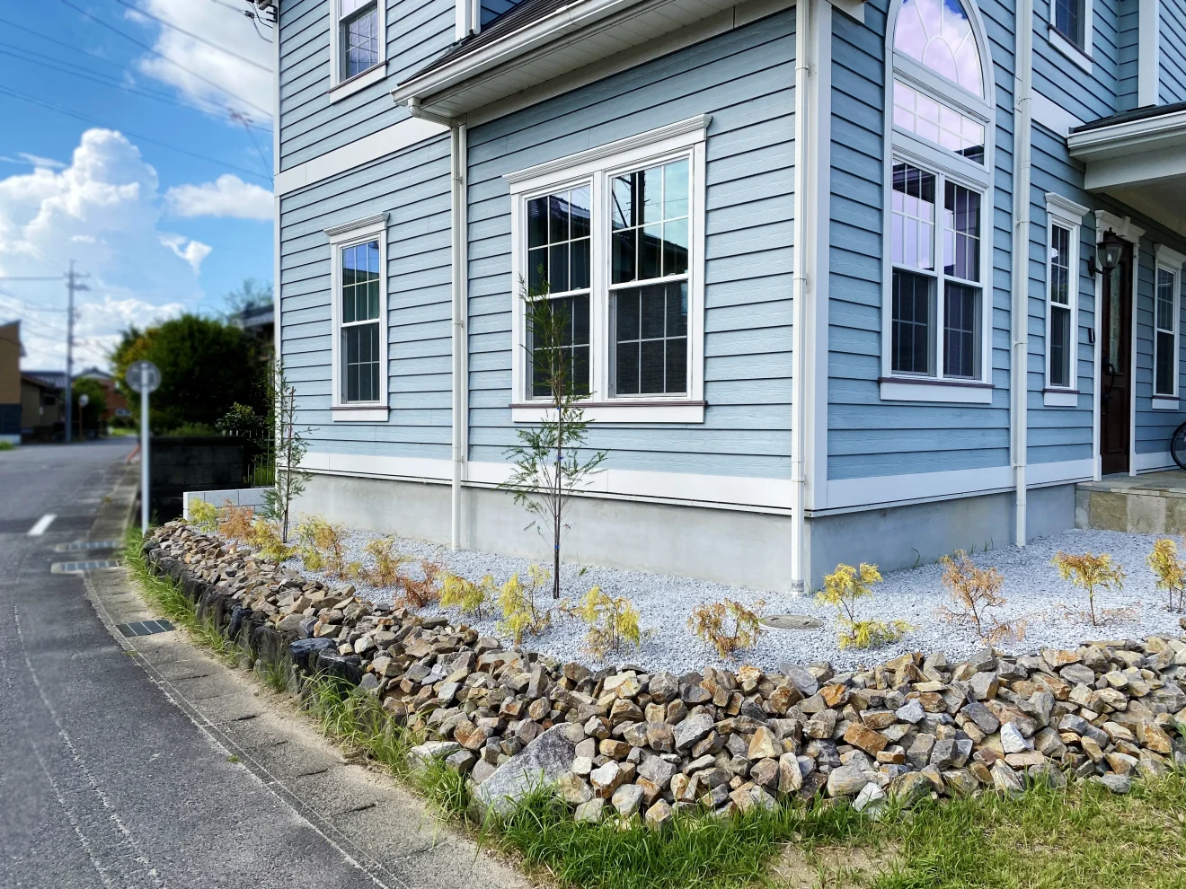 写真：リフォーム後の住宅周り - 福田造園の施工事例（愛知県豊田市）