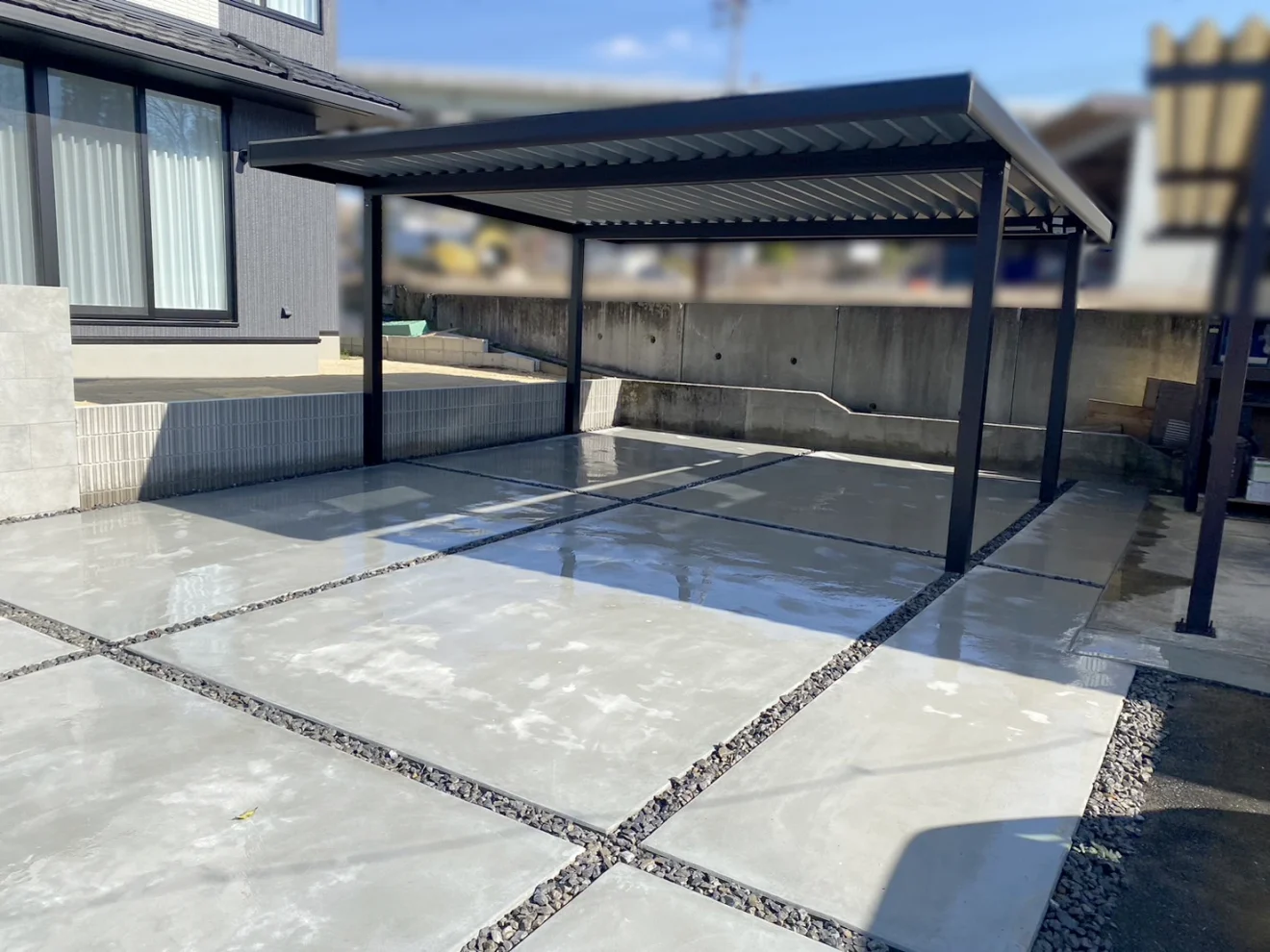 写真：駐車場とカーポート - 福田造園の施工事例（愛知県豊田市）