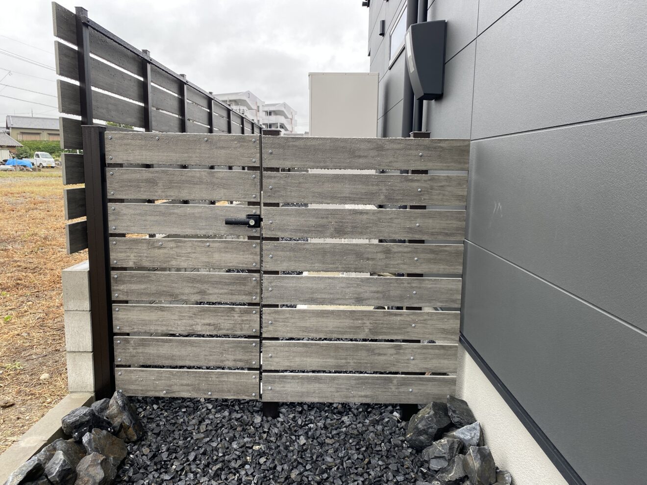 写真：フェンス施工後03 - 福田造園の施工事例（愛知県豊田市）