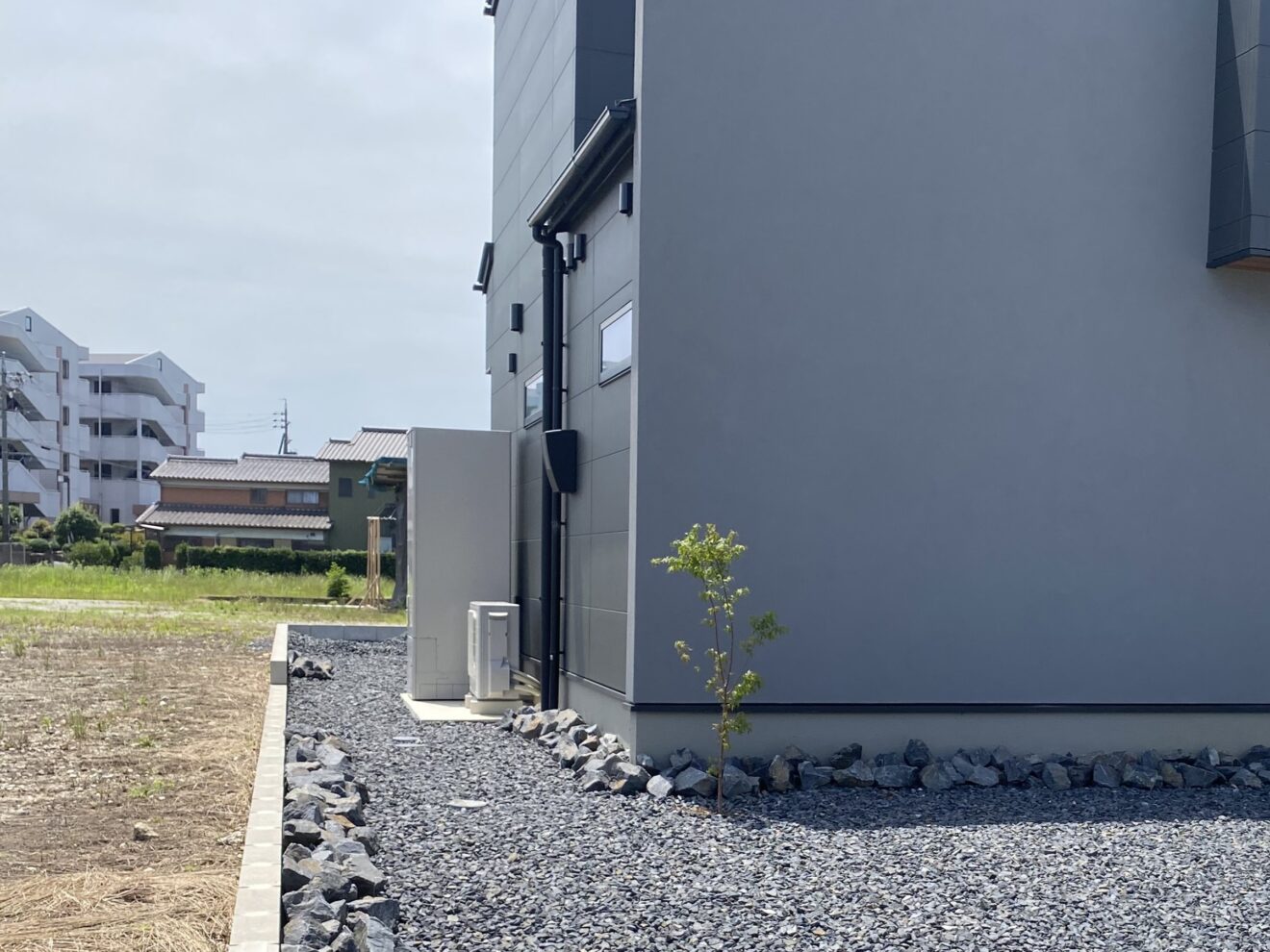 写真：フェンス施工前03 - 福田造園の施工事例（愛知県豊田市）