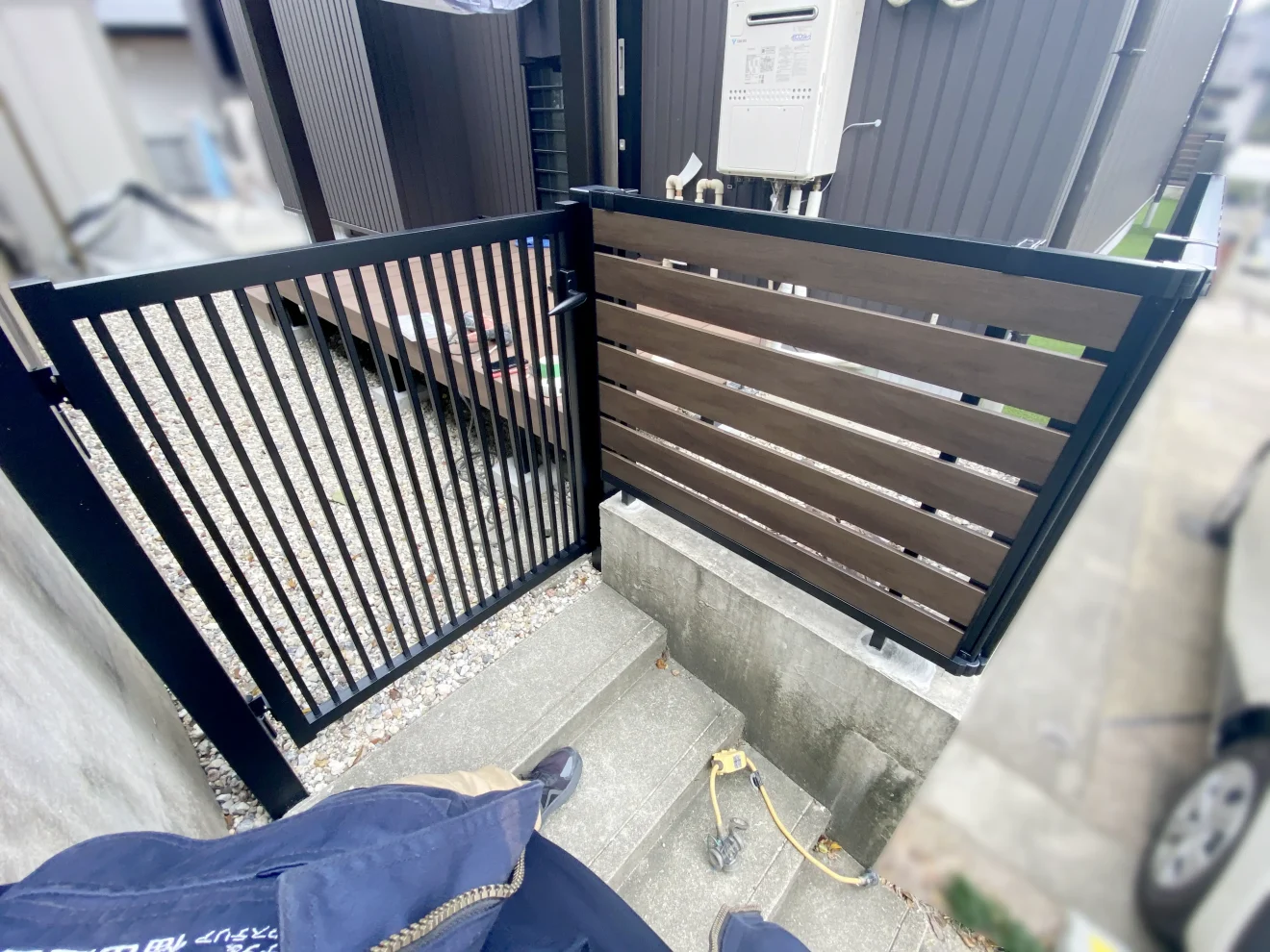 写真：門扉と目隠しフェンス - 福田造園の施工事例（愛知県豊田市）