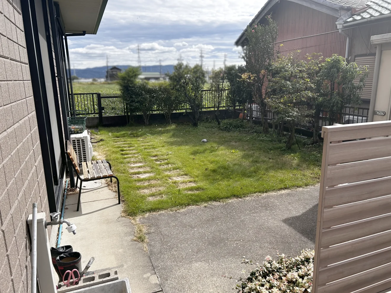 写真：リフォーム前の庭