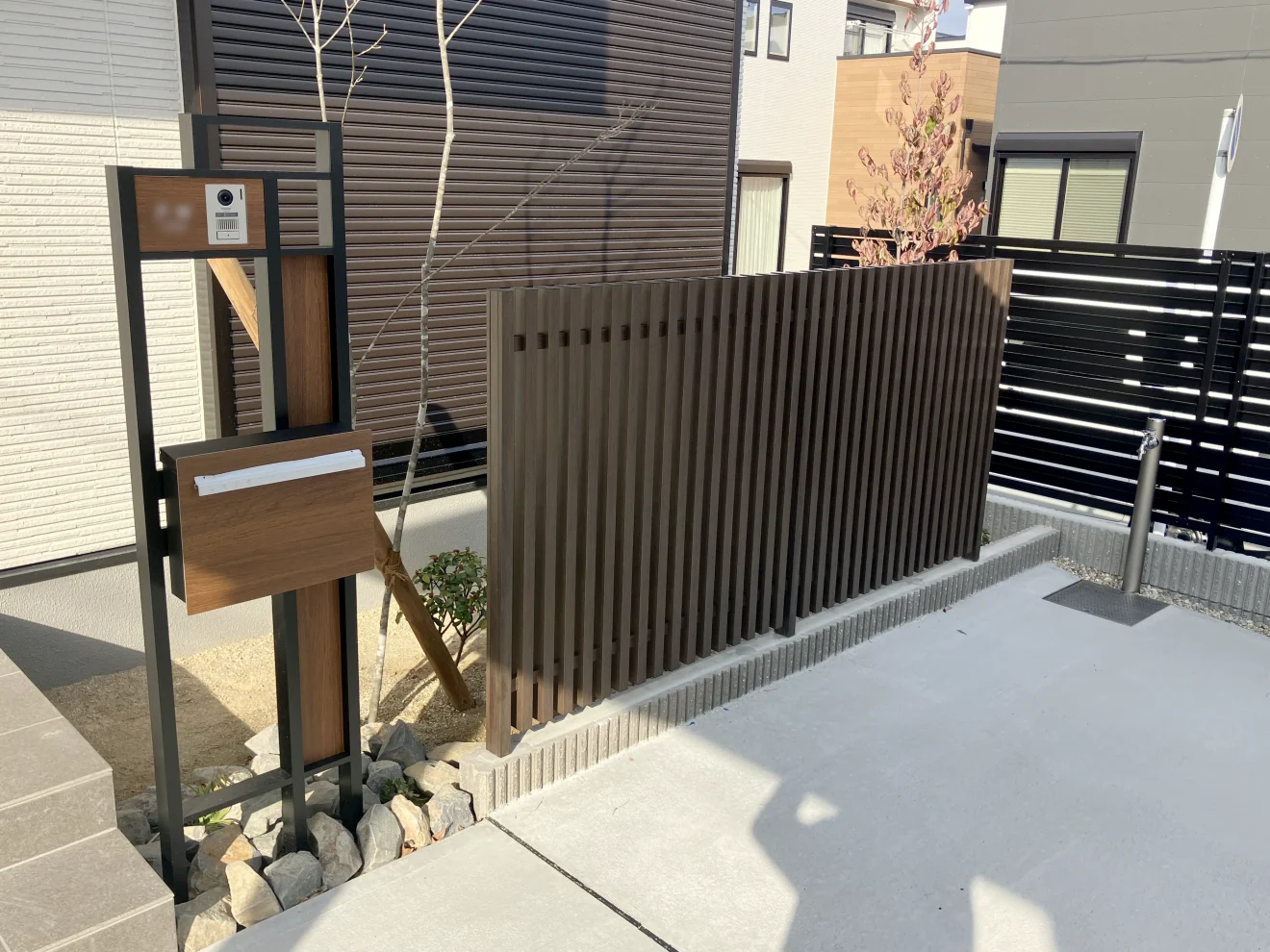 写真：門柱周り