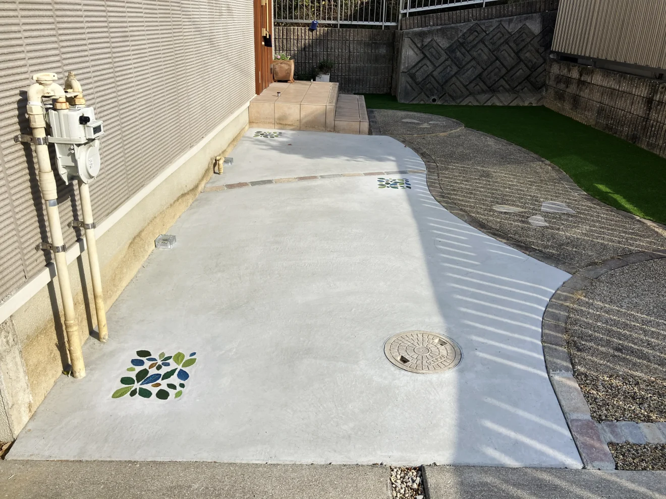 写真：リフォーム後のアプローチ01 - 福田造園の施工事例（愛知県名古屋市）