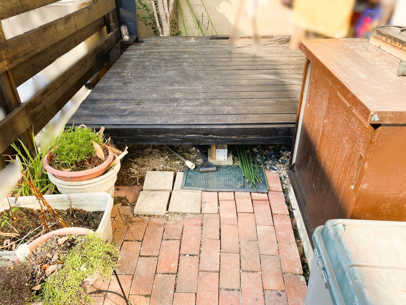 写真：リフォーム前のウッドデッキ - 福田造園の施工事例（愛知県名古屋市）