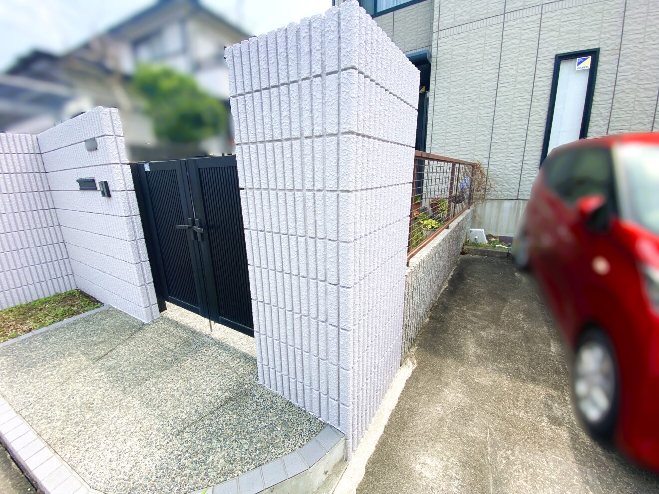 写真：リフォーム後の門塀