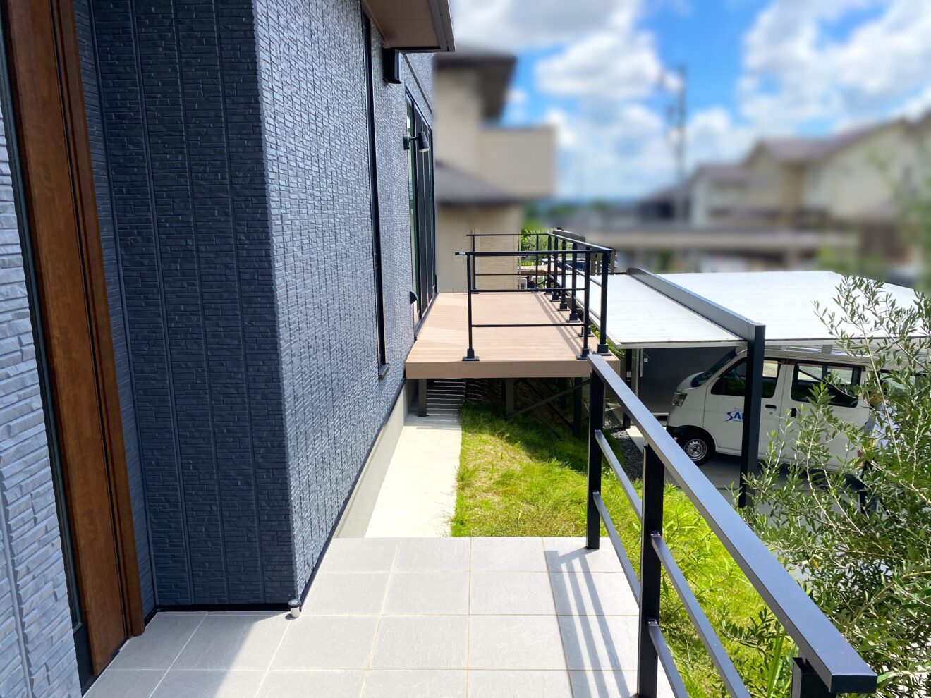 写真：リフォーム前のデッキ - 福田造園の施工事例（愛知県みよし市）